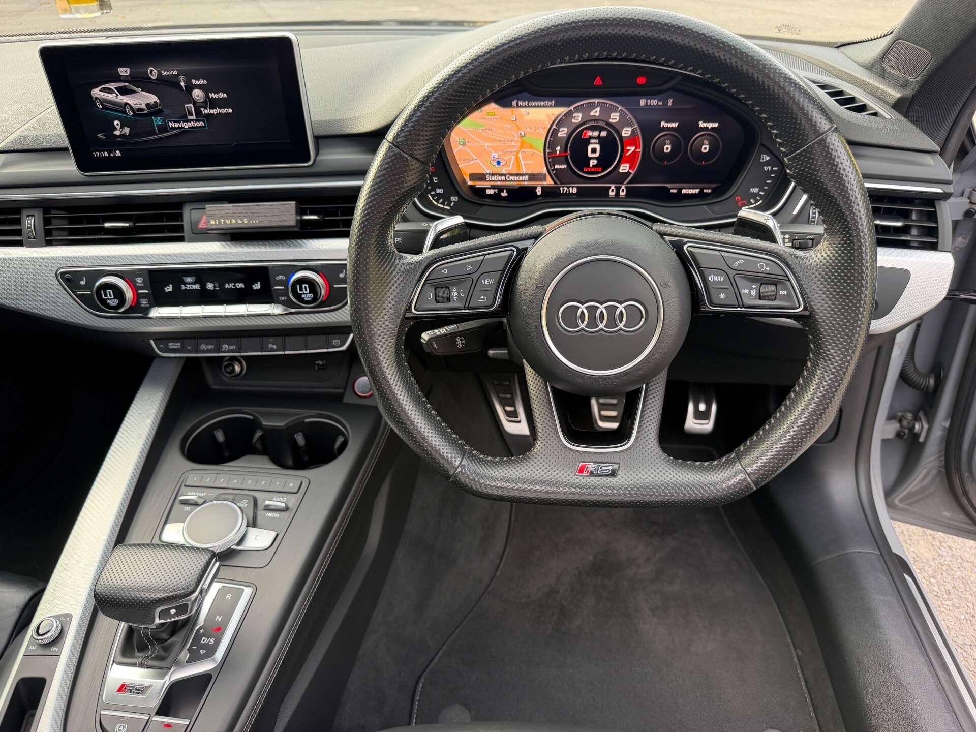 Audi RS5 view 40