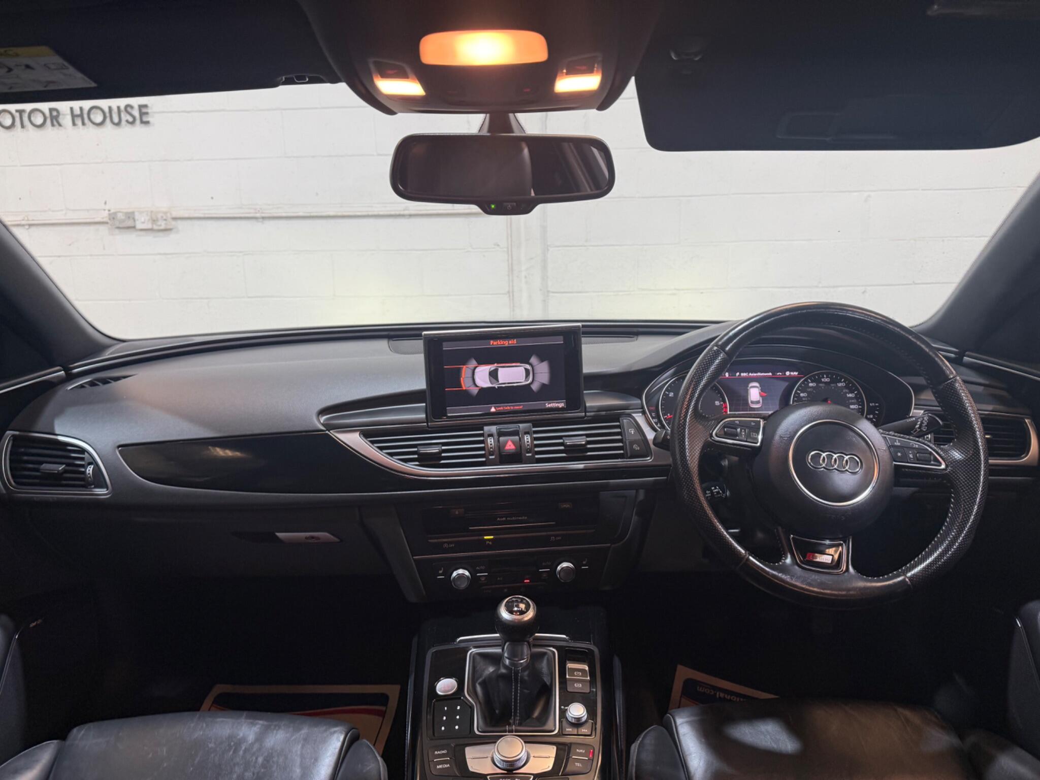 Audi A6 Avant view 18