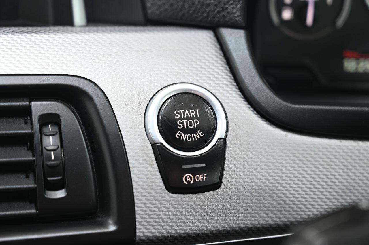 BMW 5 Series view 18