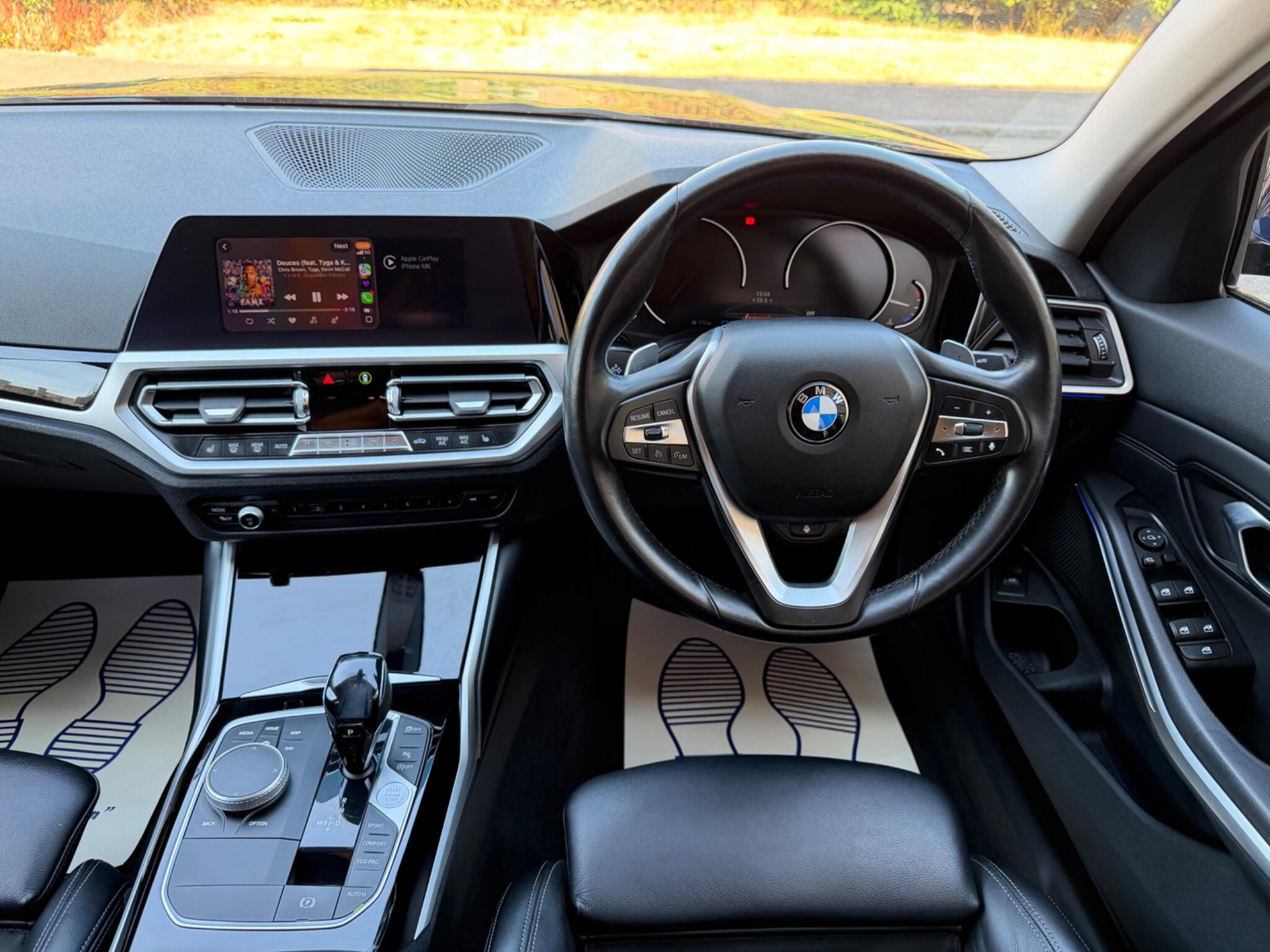 BMW 3 Series view 16