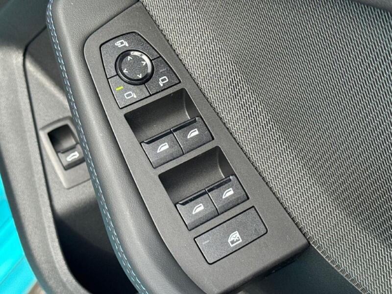 BMW 1 Series view 23