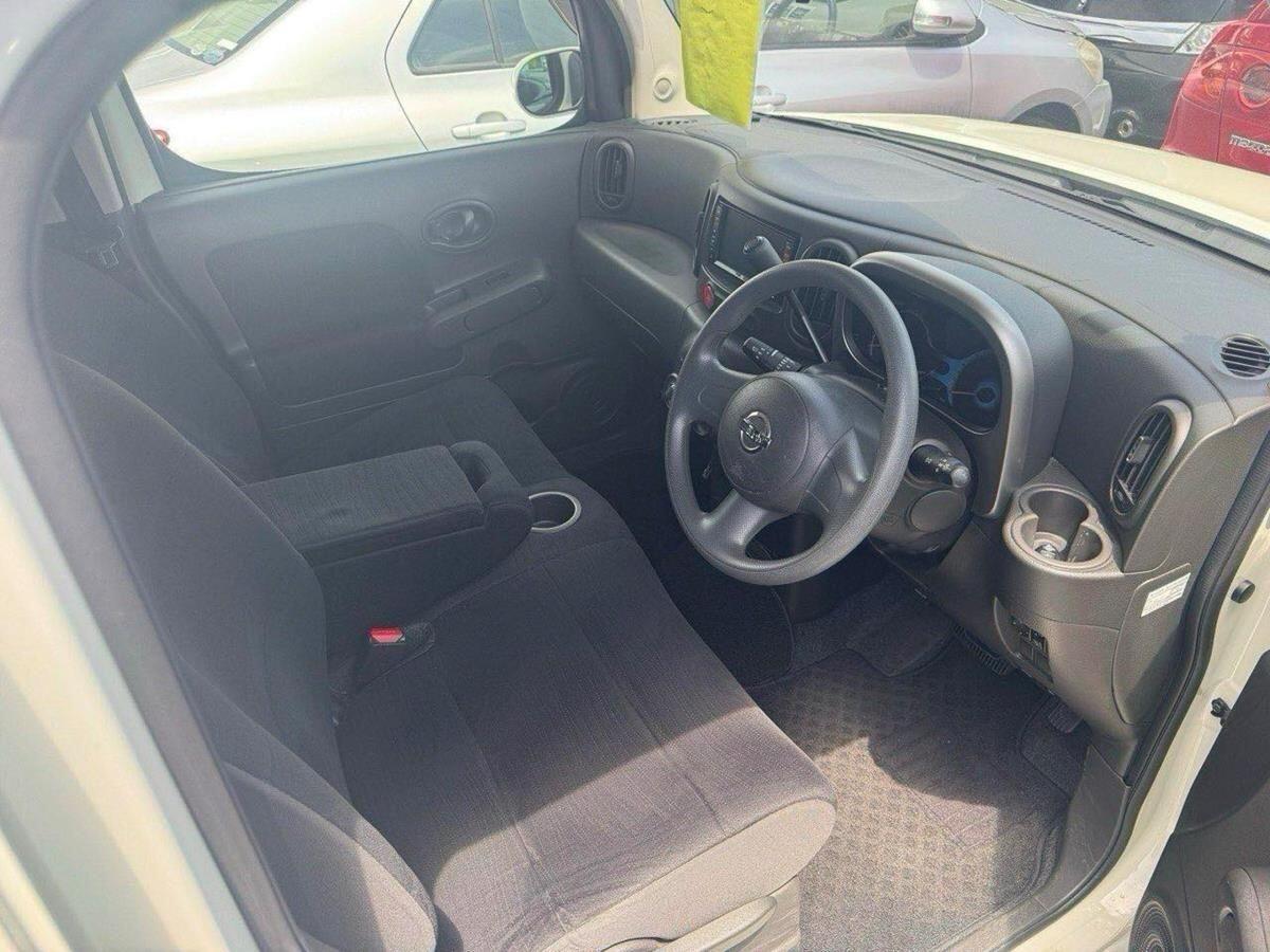 Nissan Cube view 12