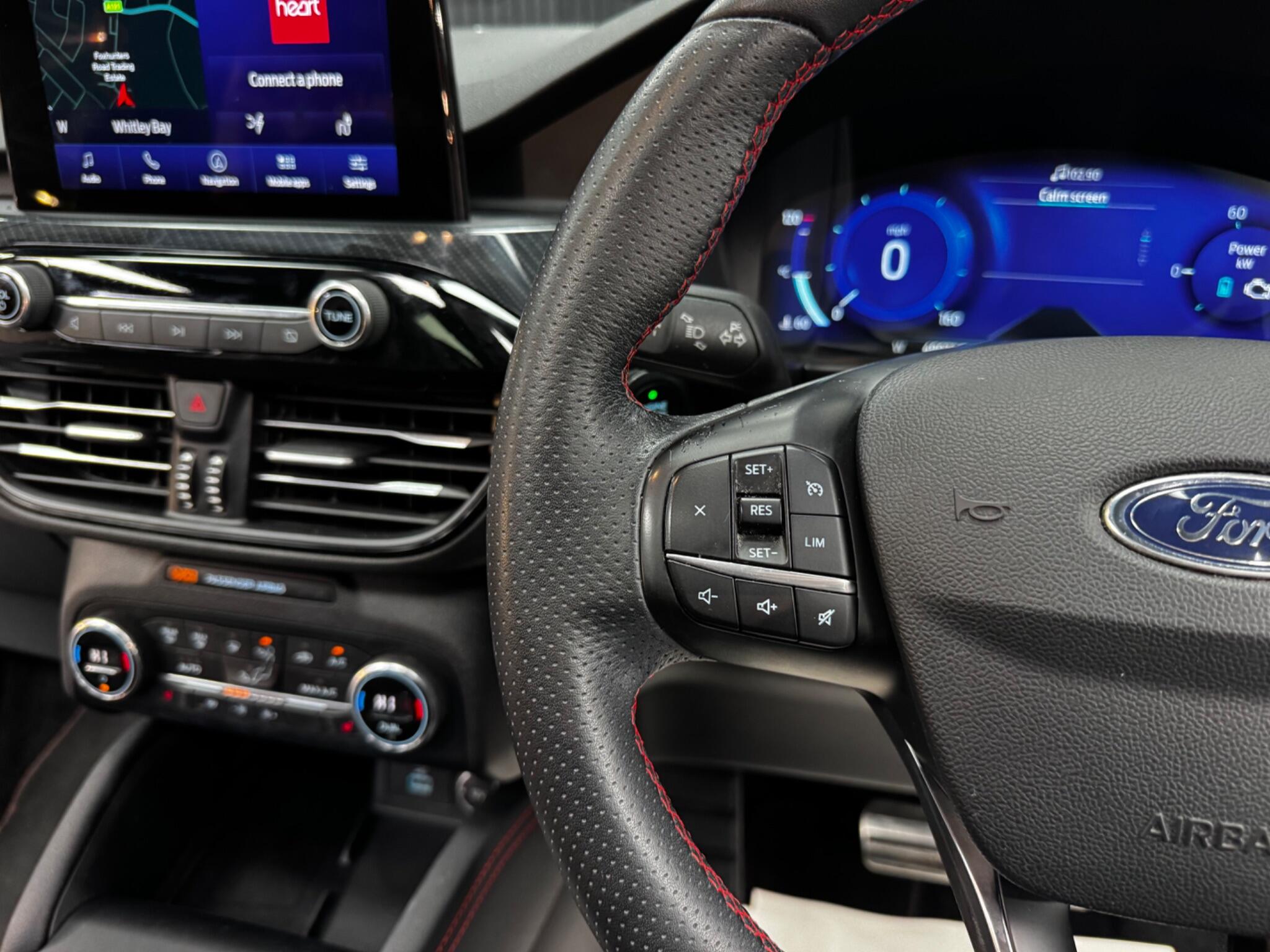 Ford Kuga view 35
