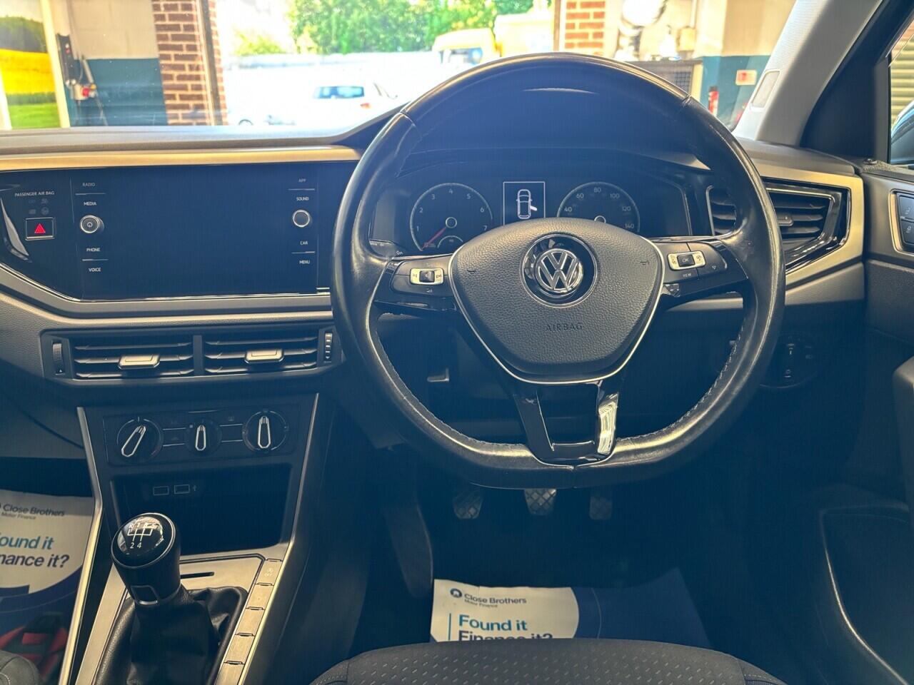 Volkswagen Polo view 17