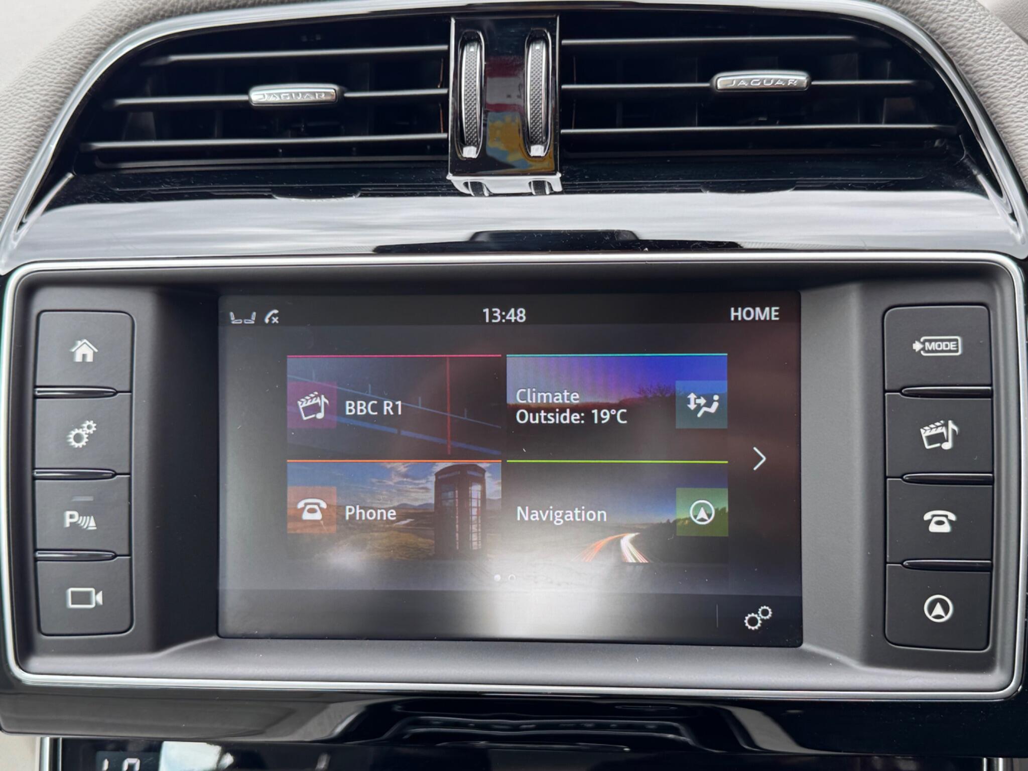 Jaguar Xe view 25