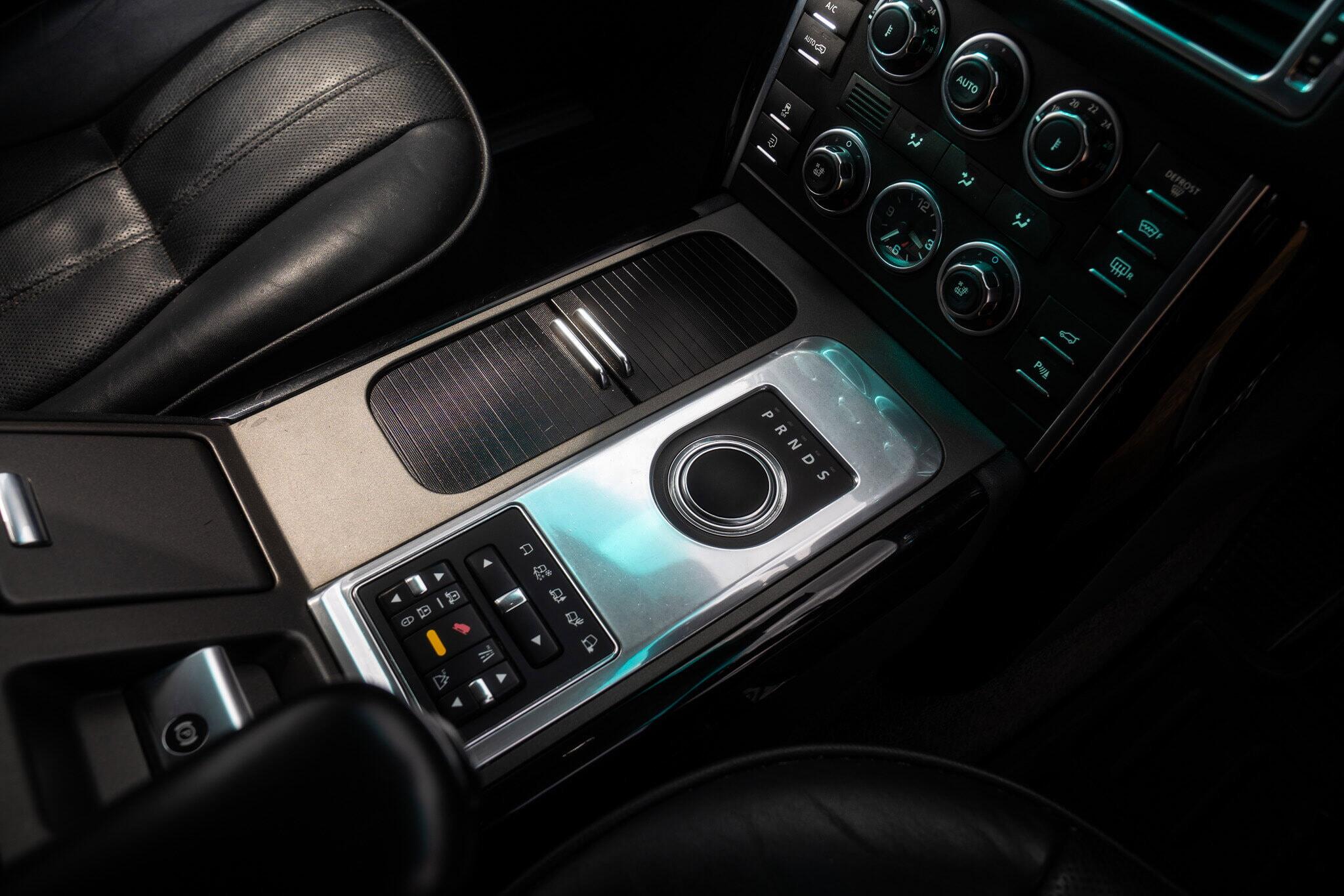 Land Rover Range Rover view 24