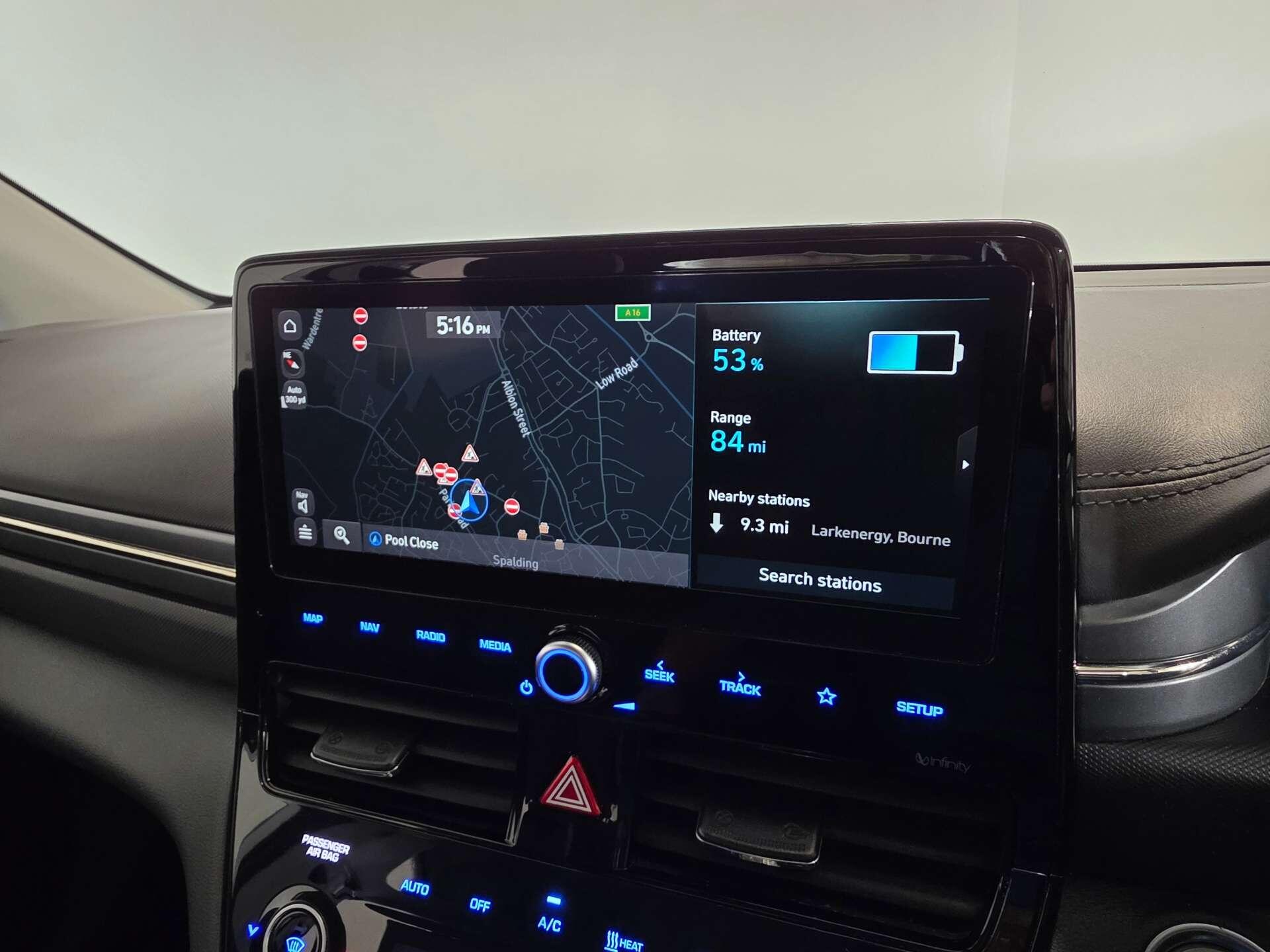 Hyundai Ioniq view 42