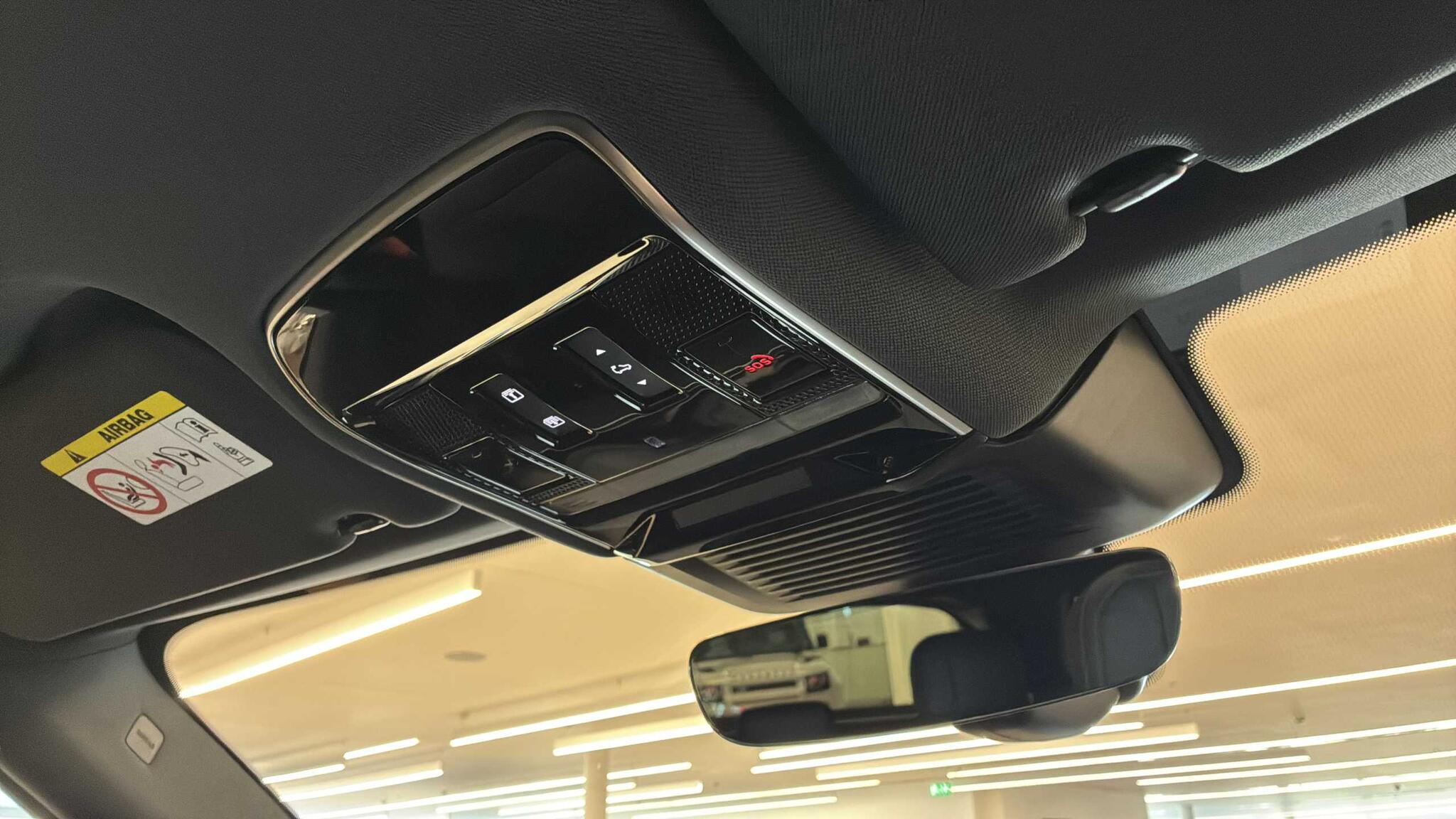Land Rover Range Rover Sport view 35