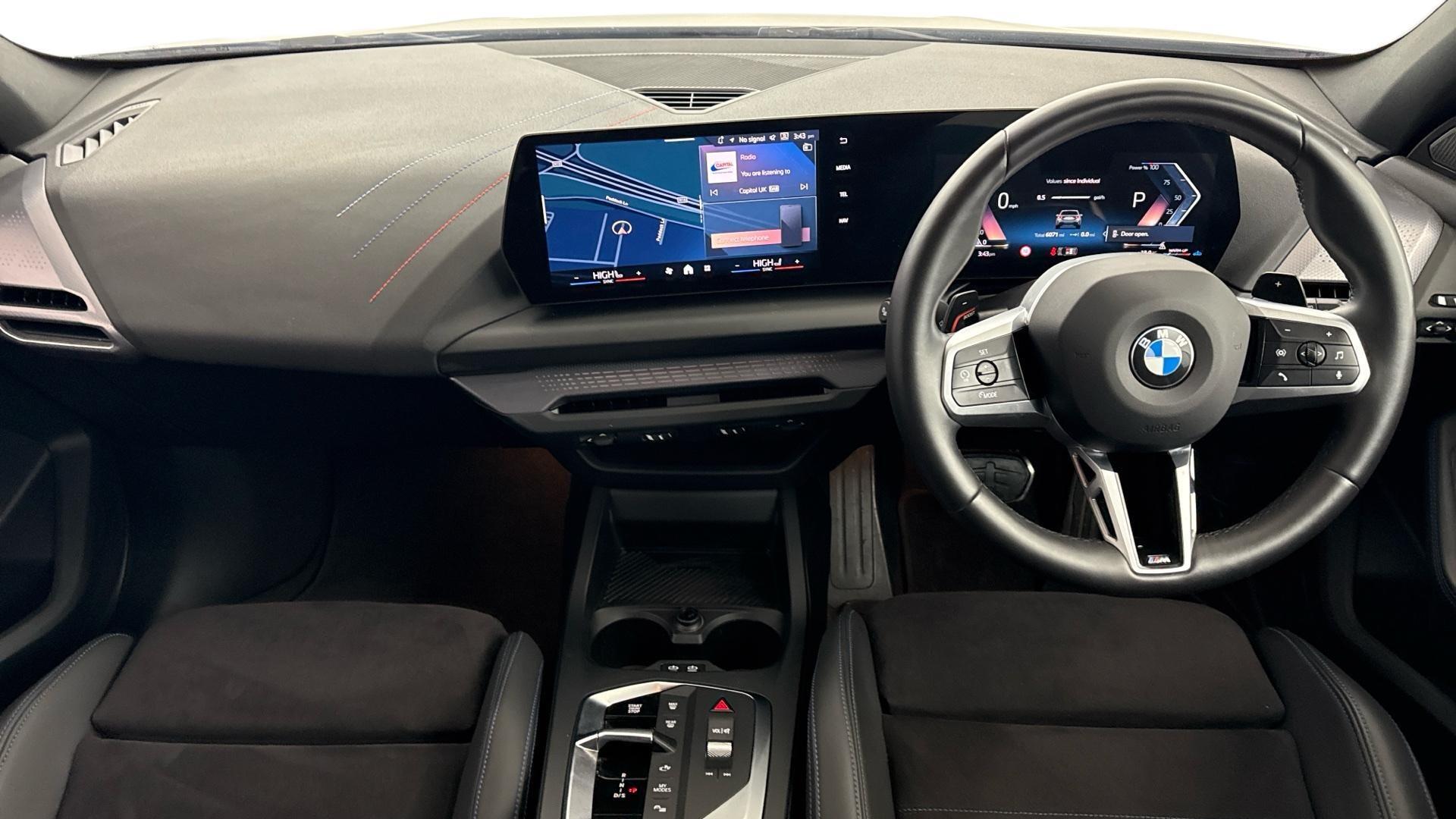 BMW 1 Series view 4