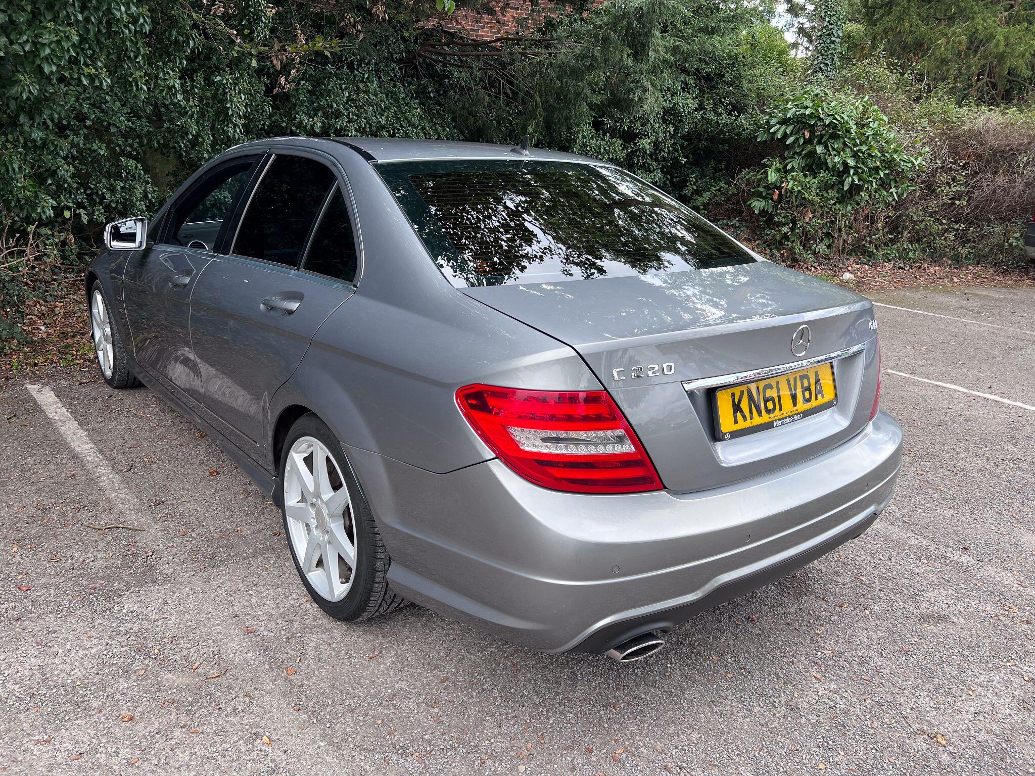 Mercedes-Benz C-Class view 17