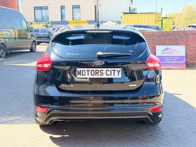 Ford Focus view 7
