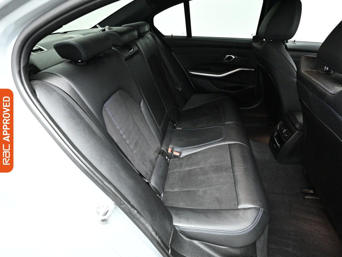 BMW 3 Series view 13