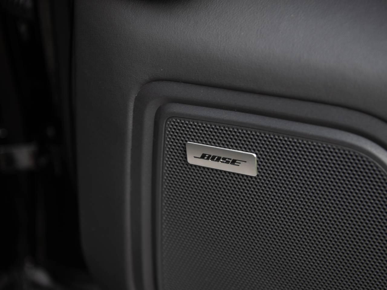 Porsche Macan view 41