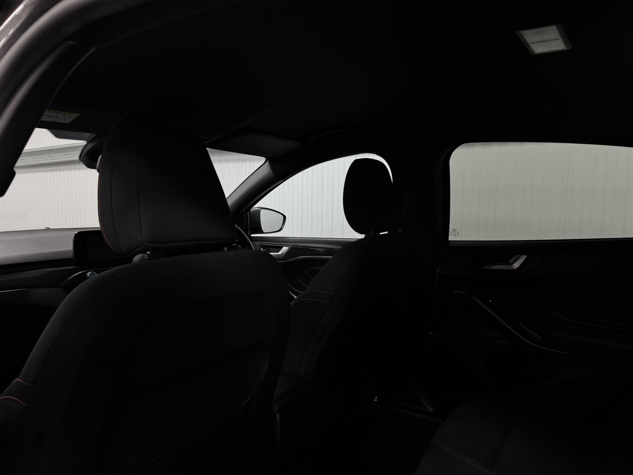 Ford Focus view 42
