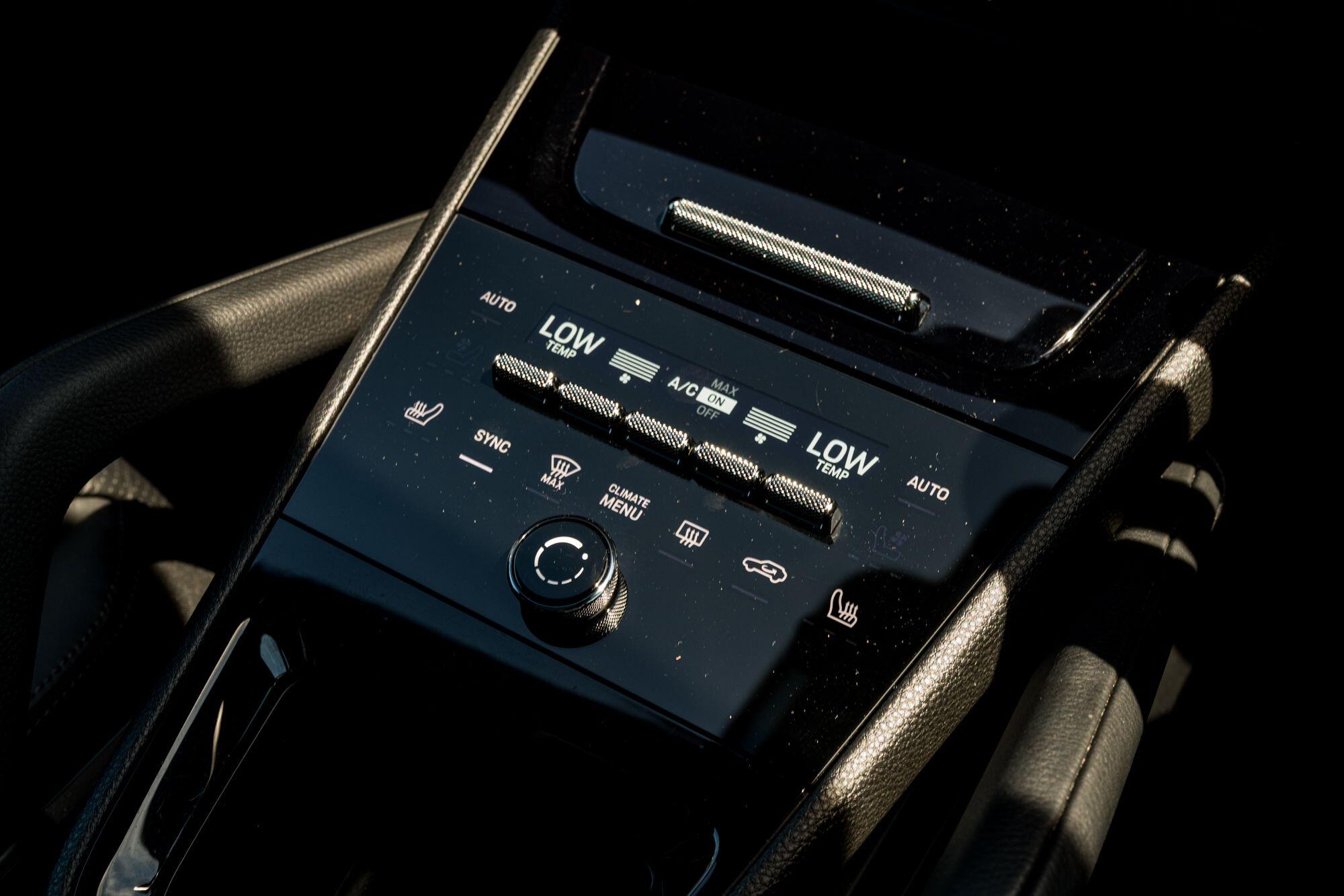 Porsche Cayenne view 48