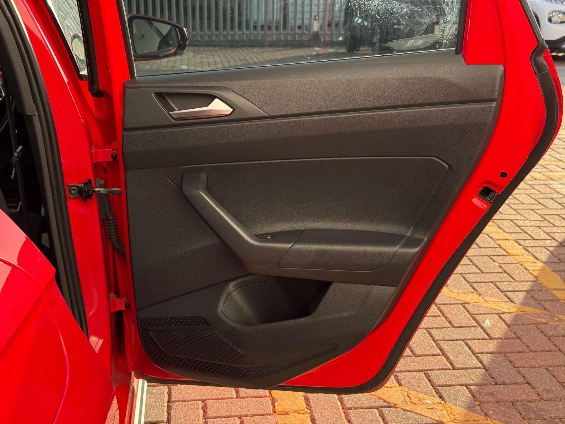 Volkswagen Polo view 43