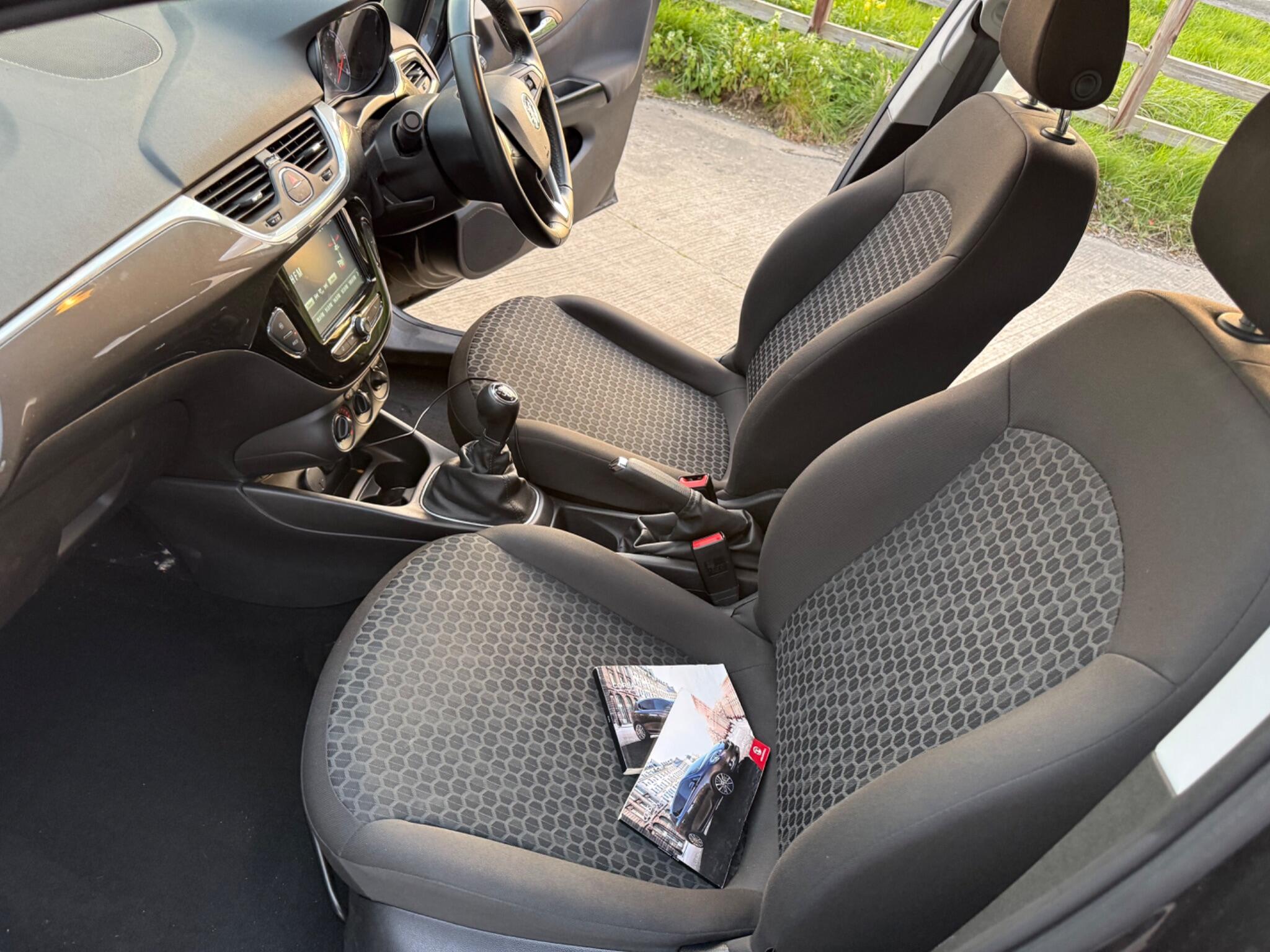 Vauxhall Corsa 1.4i Design Euro 6 (s/s) 5dr — photo 52 of 104