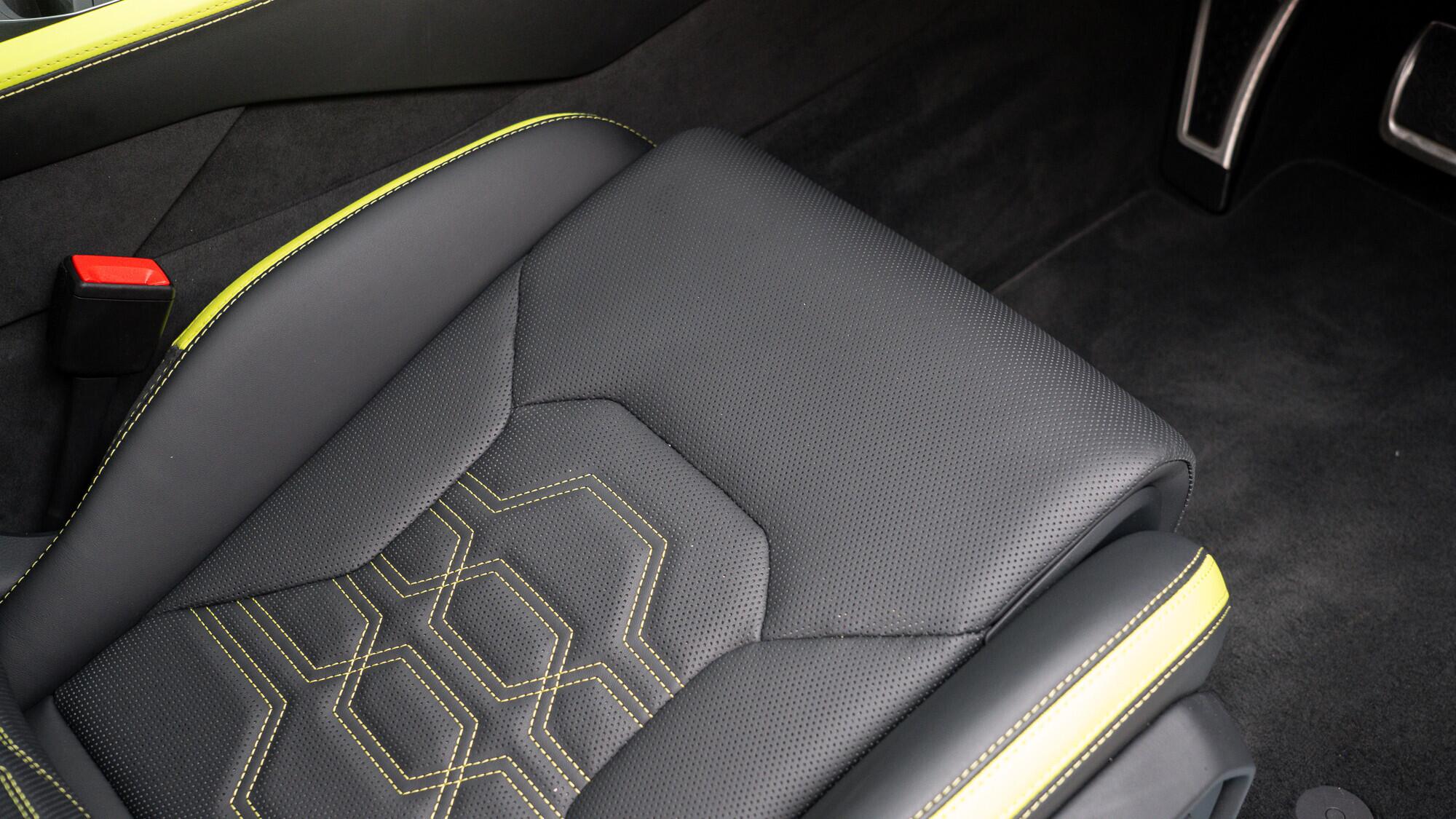 Lamborghini Urus view 42