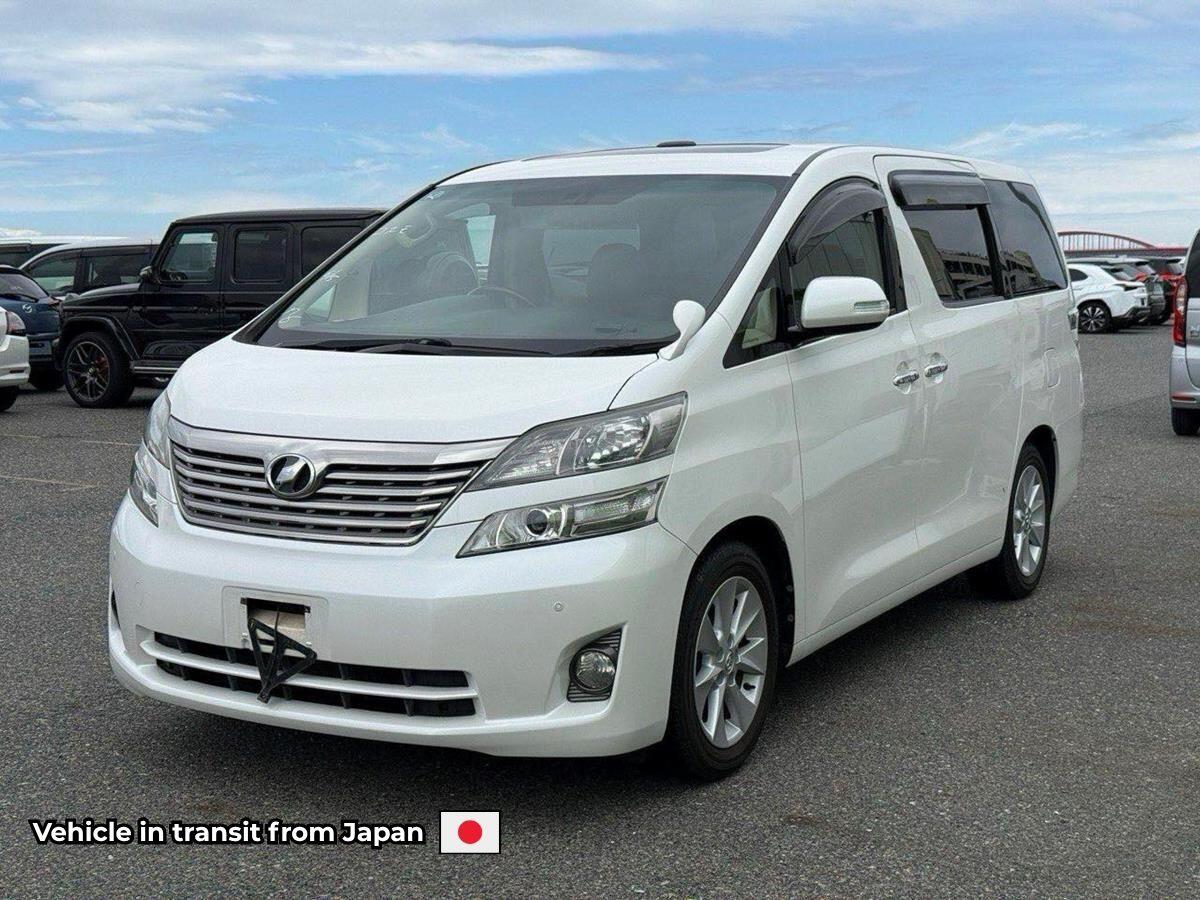 Toyota Vellfire main image