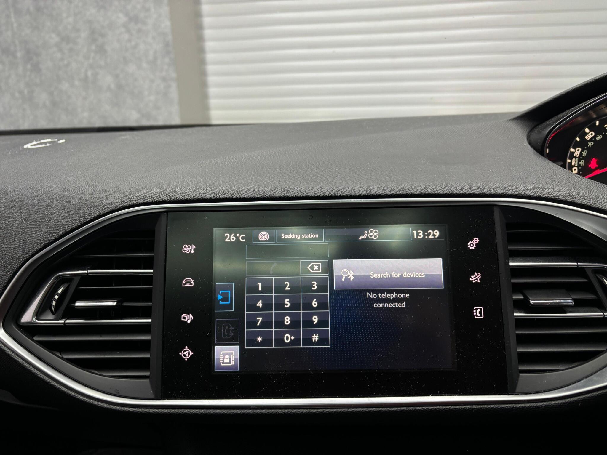 Peugeot 308 view 18