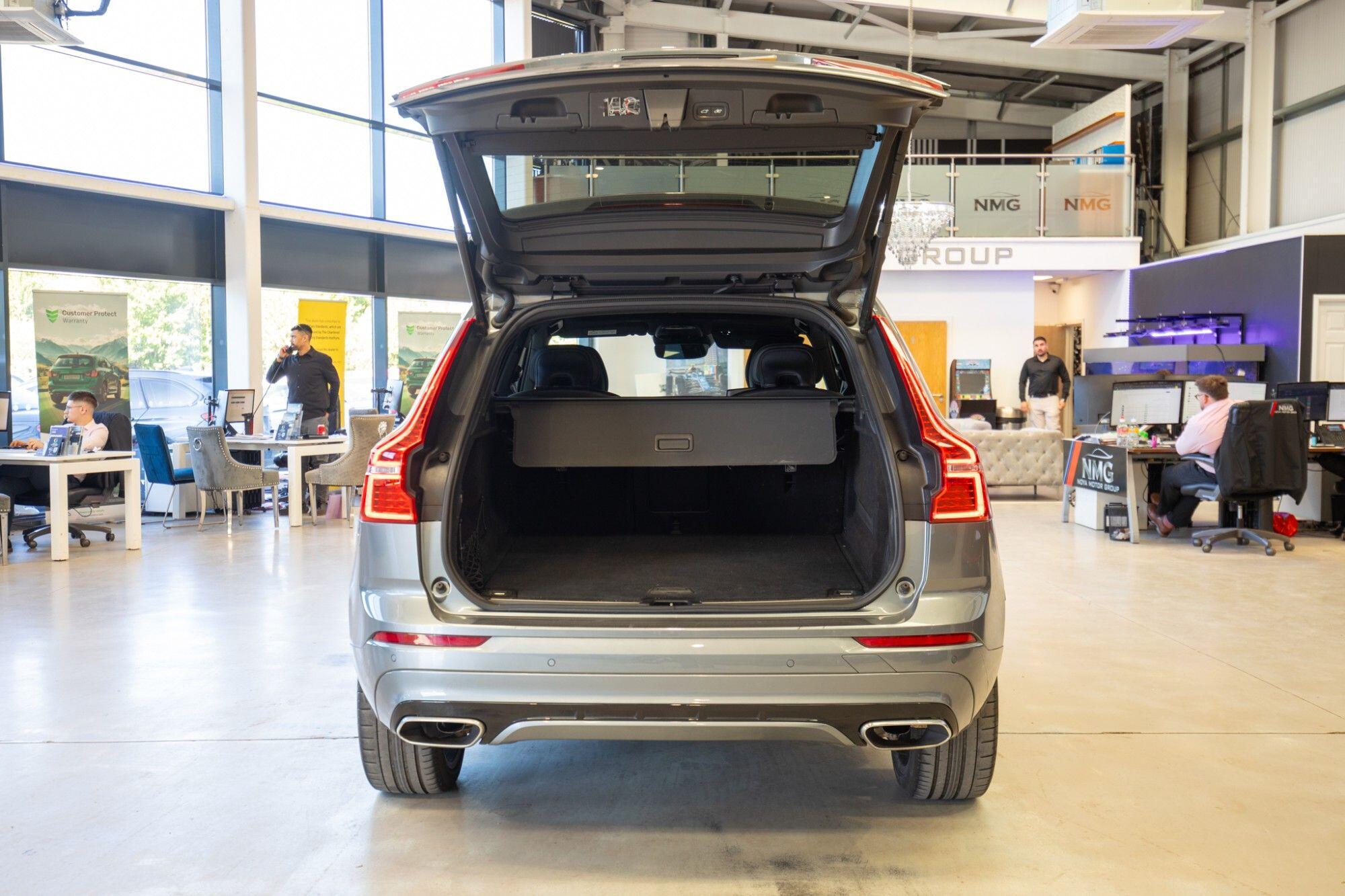 Volvo XC60 view 30