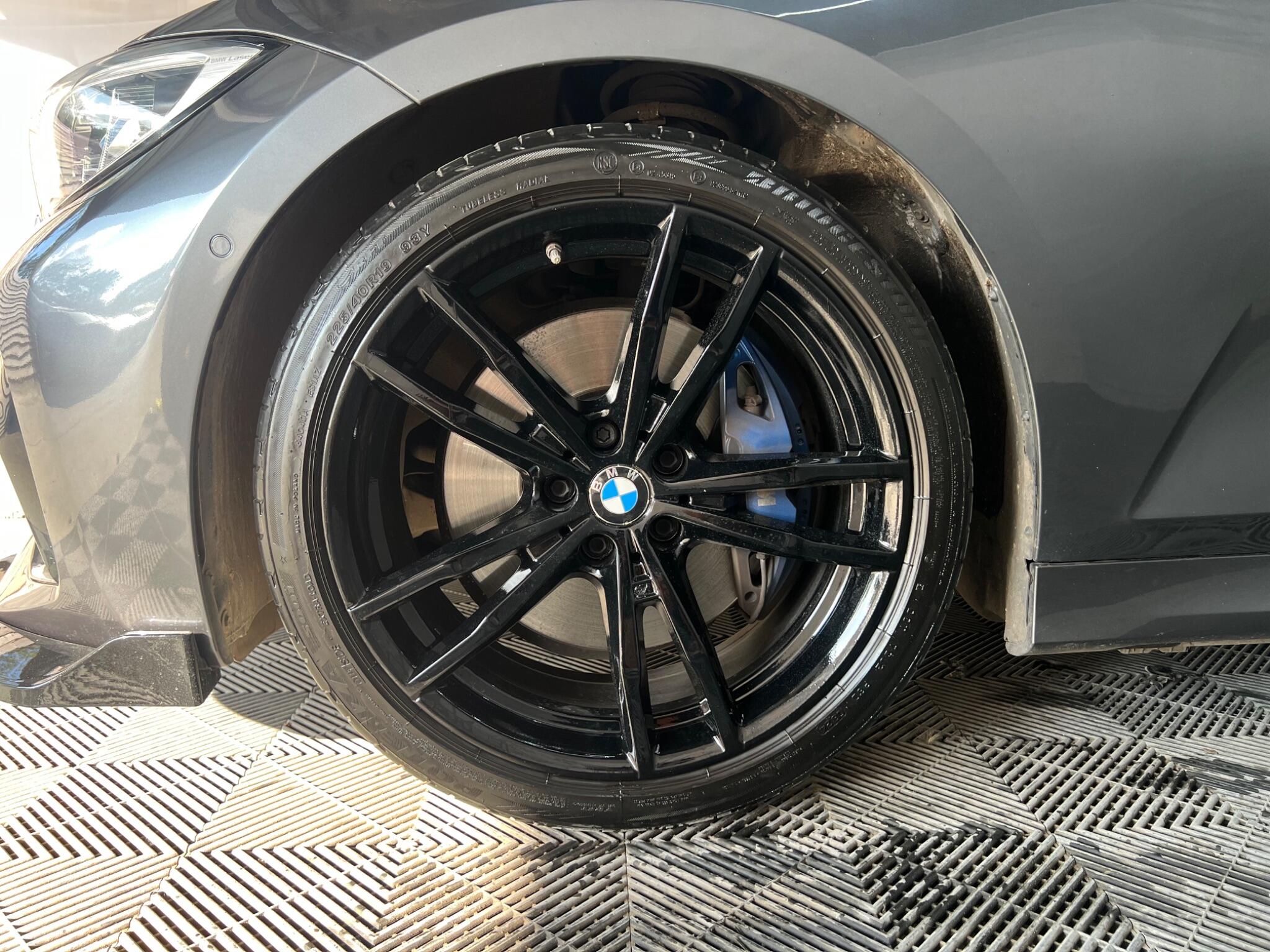 BMW 3 Series view 36