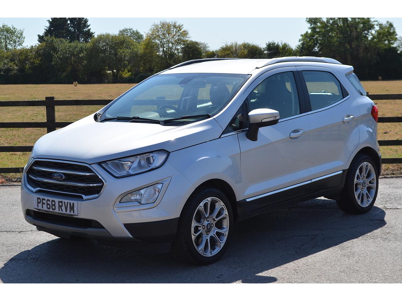 Ford EcoSport view 5