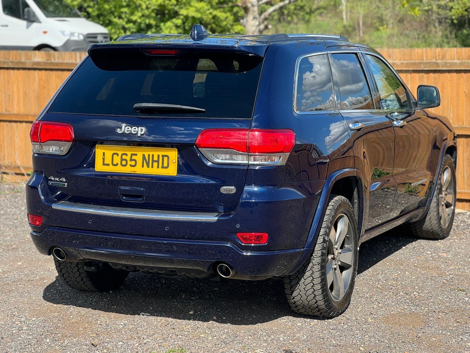 Jeep Grand Cherokee view 12