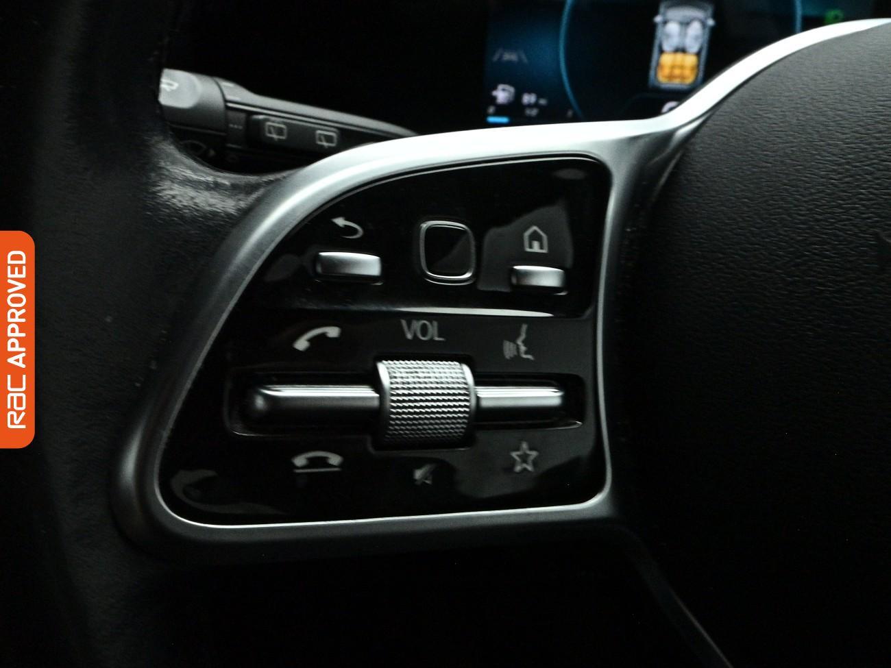 Mercedes-Benz Gla view 21