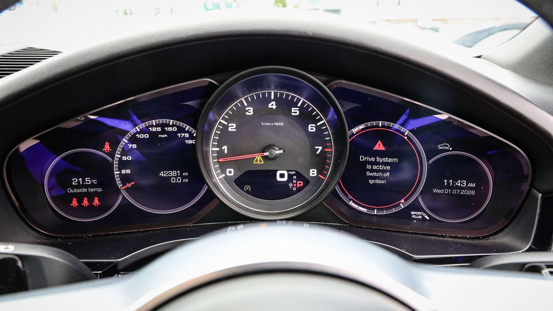 Porsche Cayenne view 18