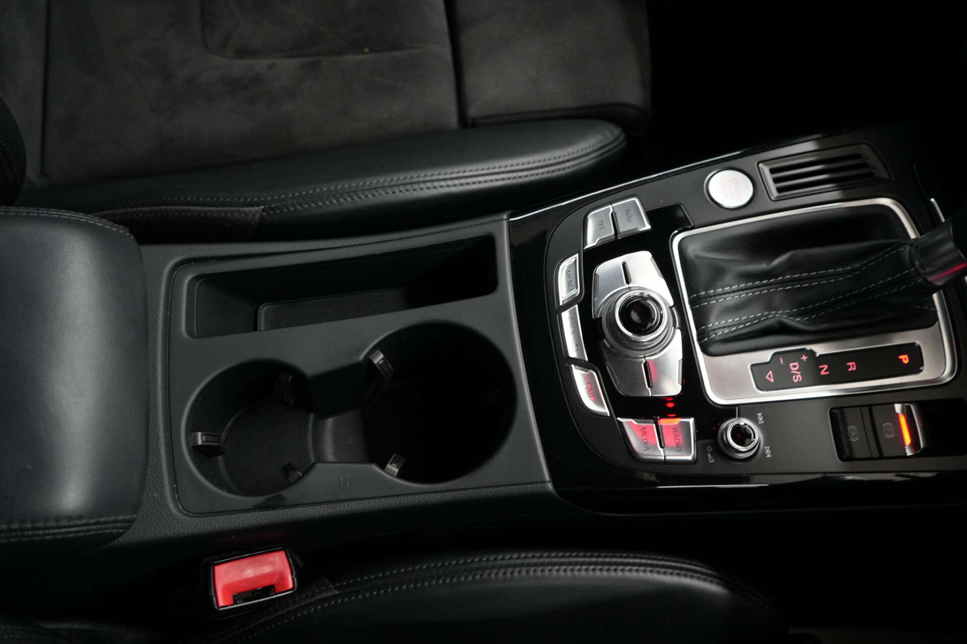 Audi RS4 view 40