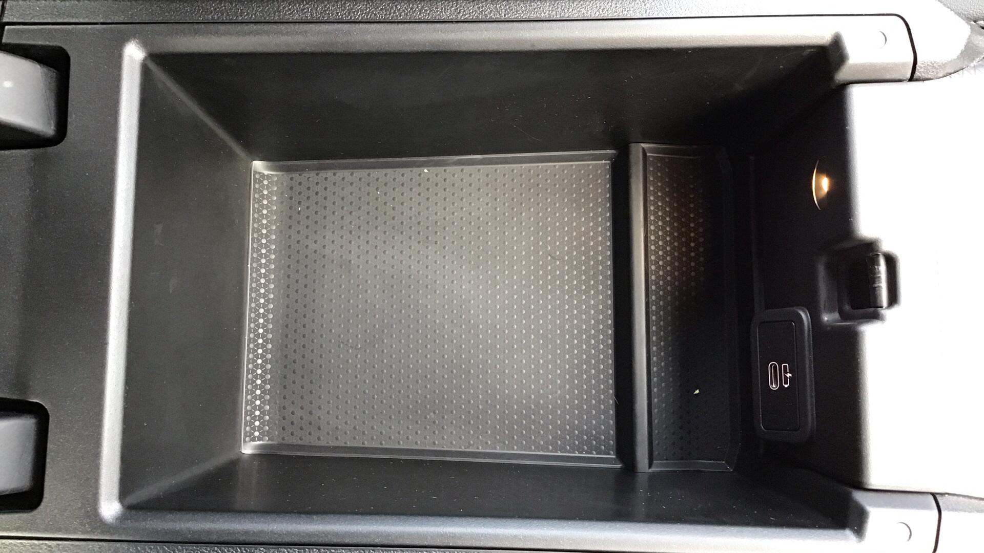 BMW i4 view 26