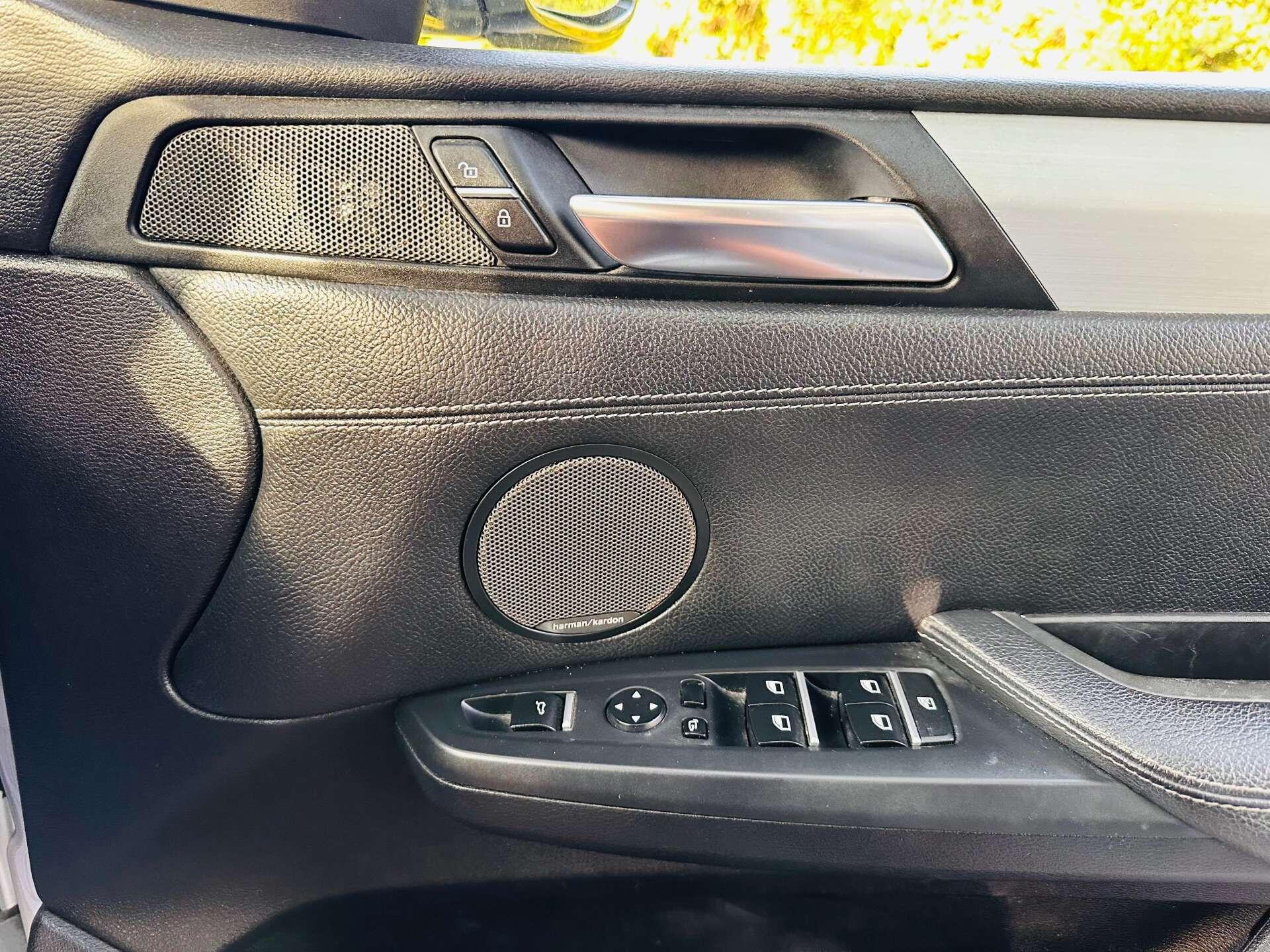BMW X3 view 25