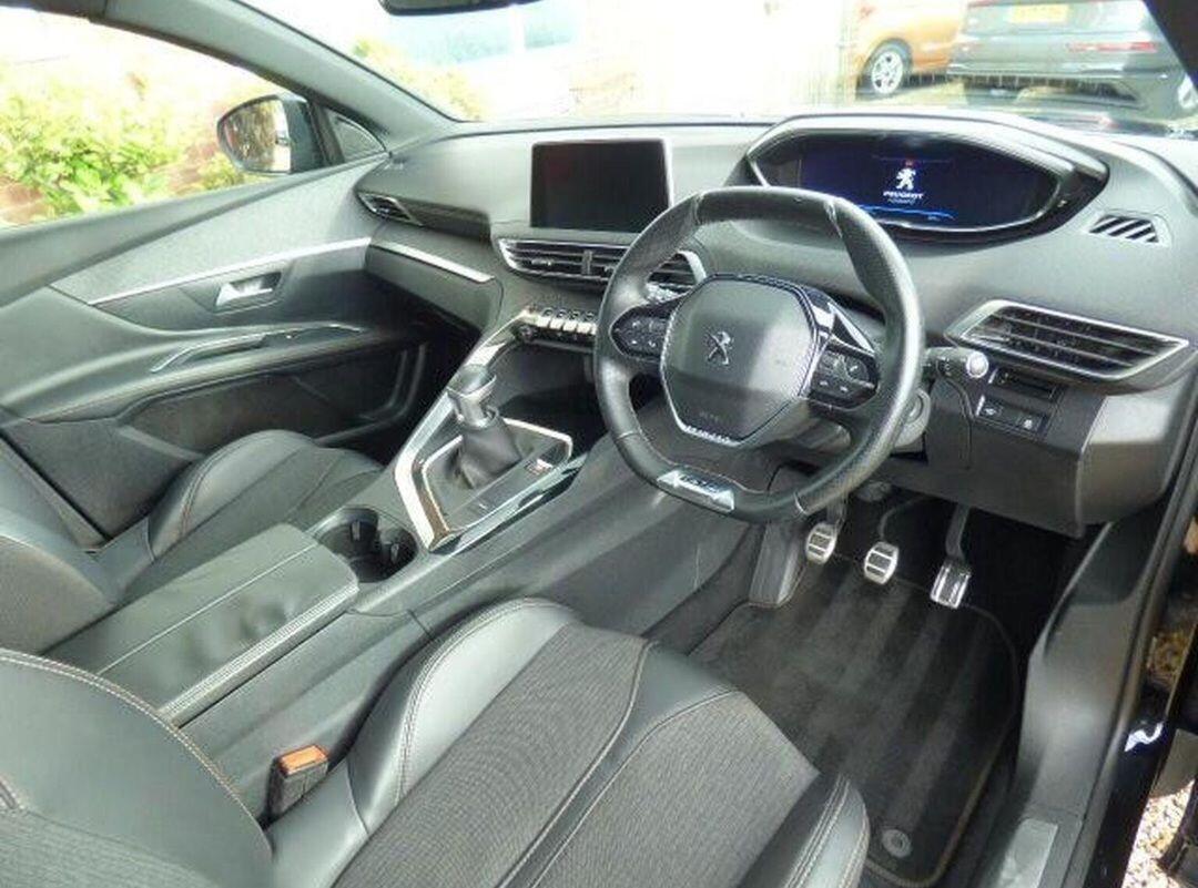 Peugeot 3008 view 32