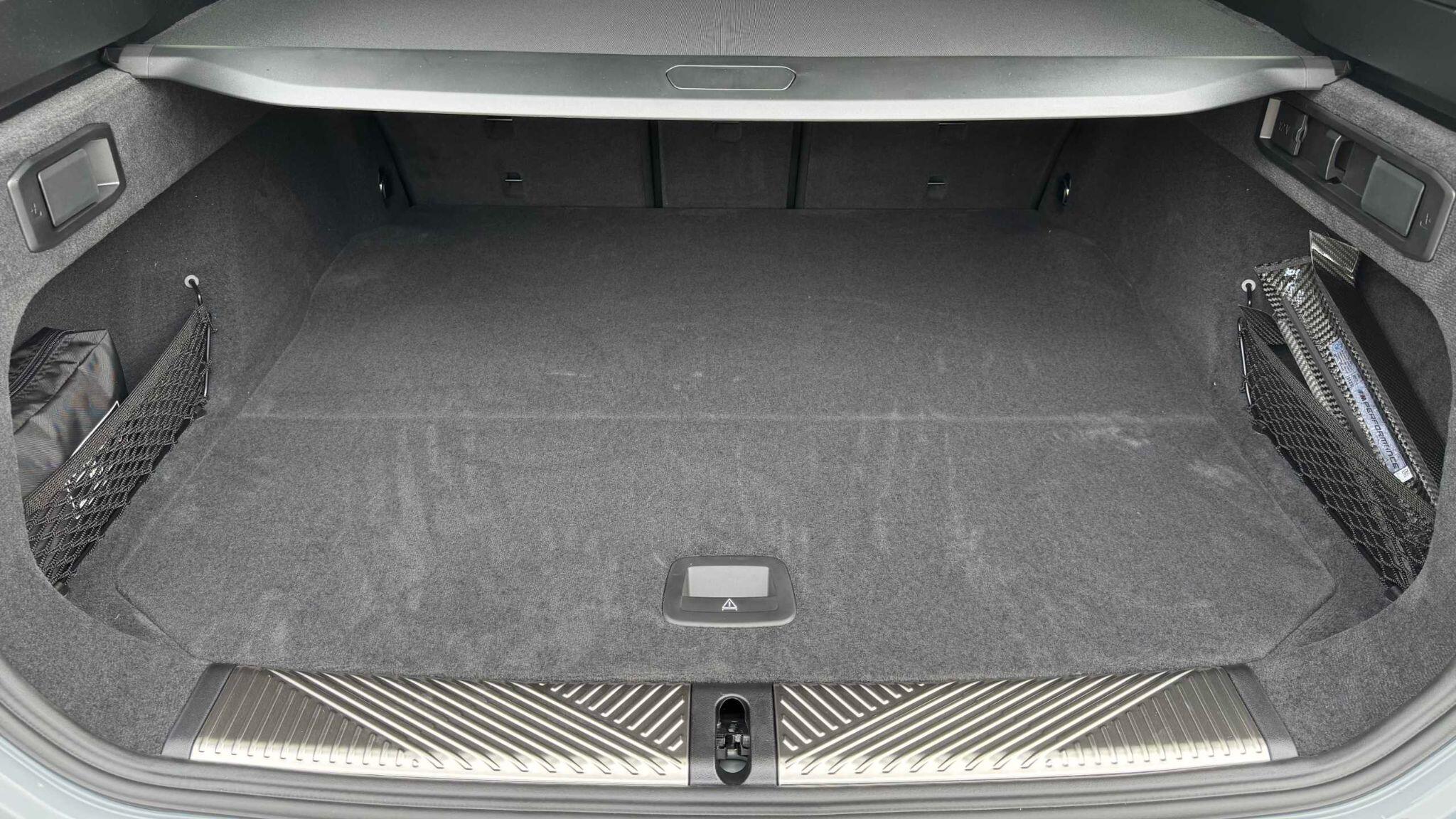 BMW M5 view 14