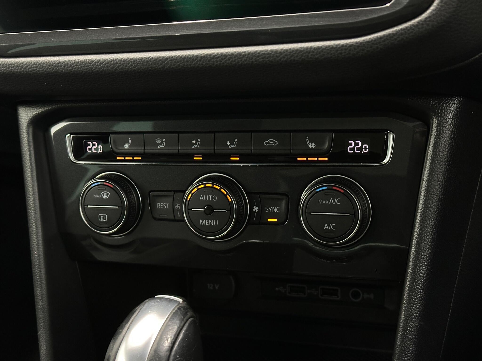 Volkswagen Tiguan view 22