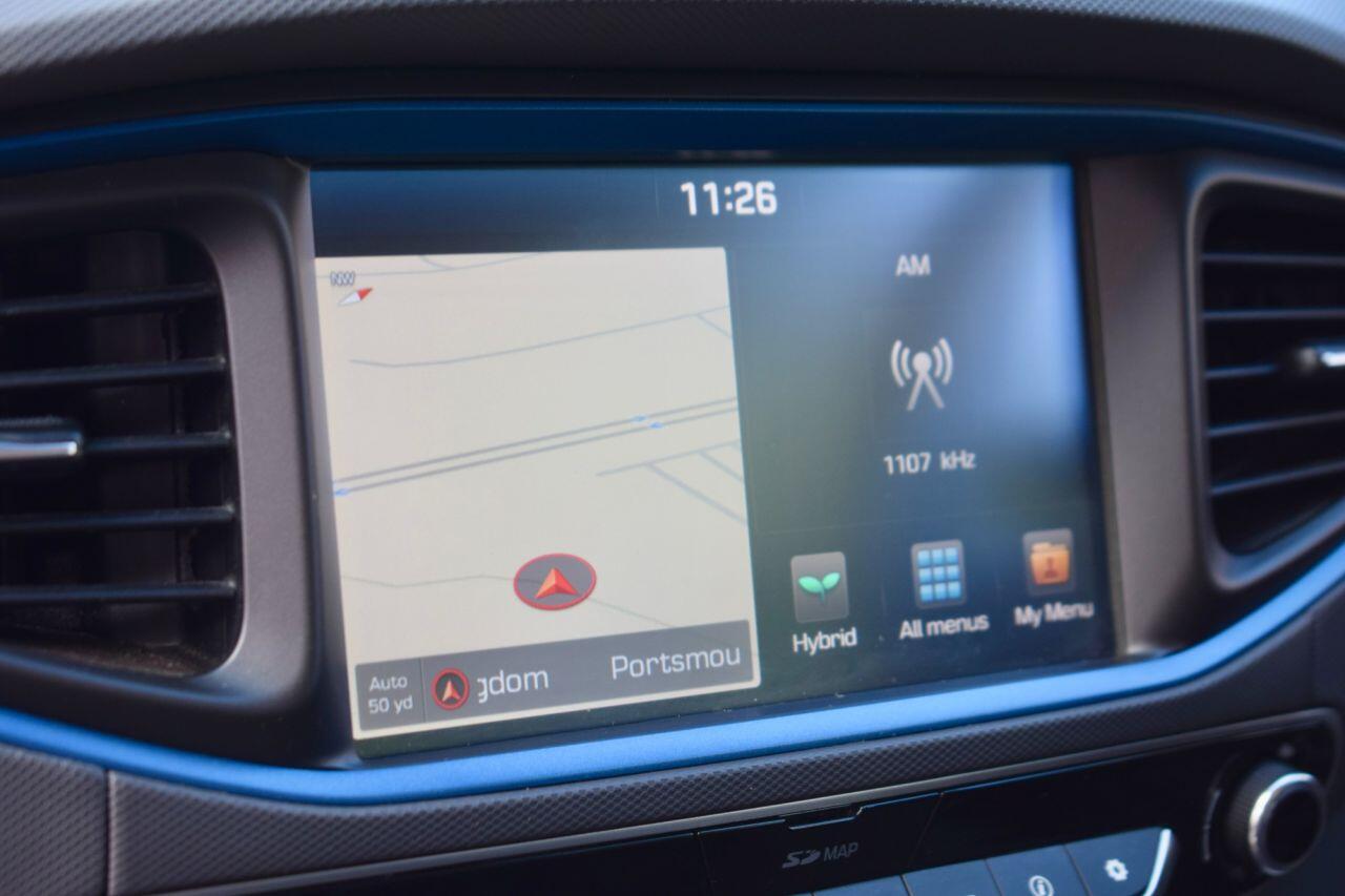Hyundai Ioniq view 40