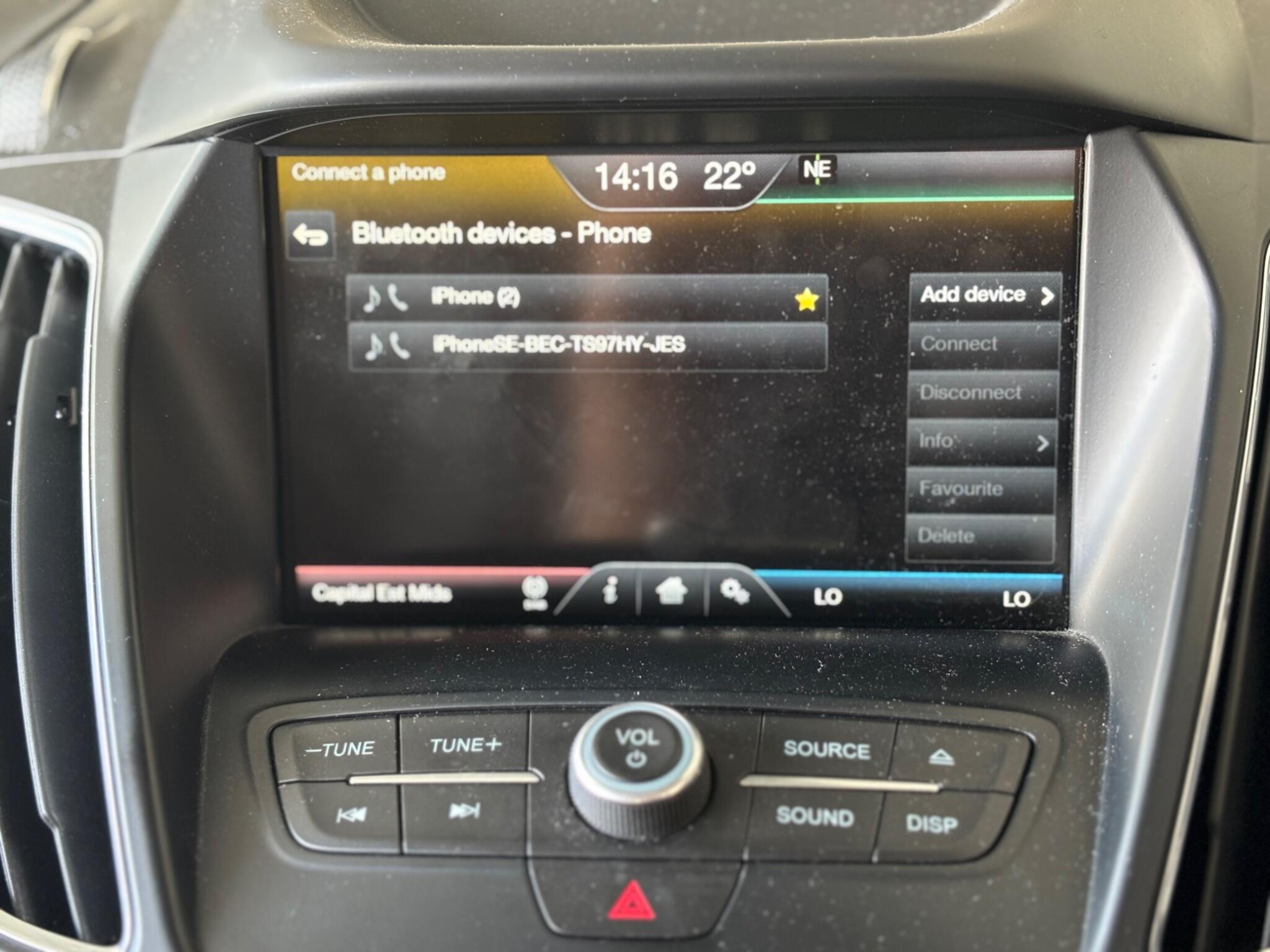Ford C-Max view 21