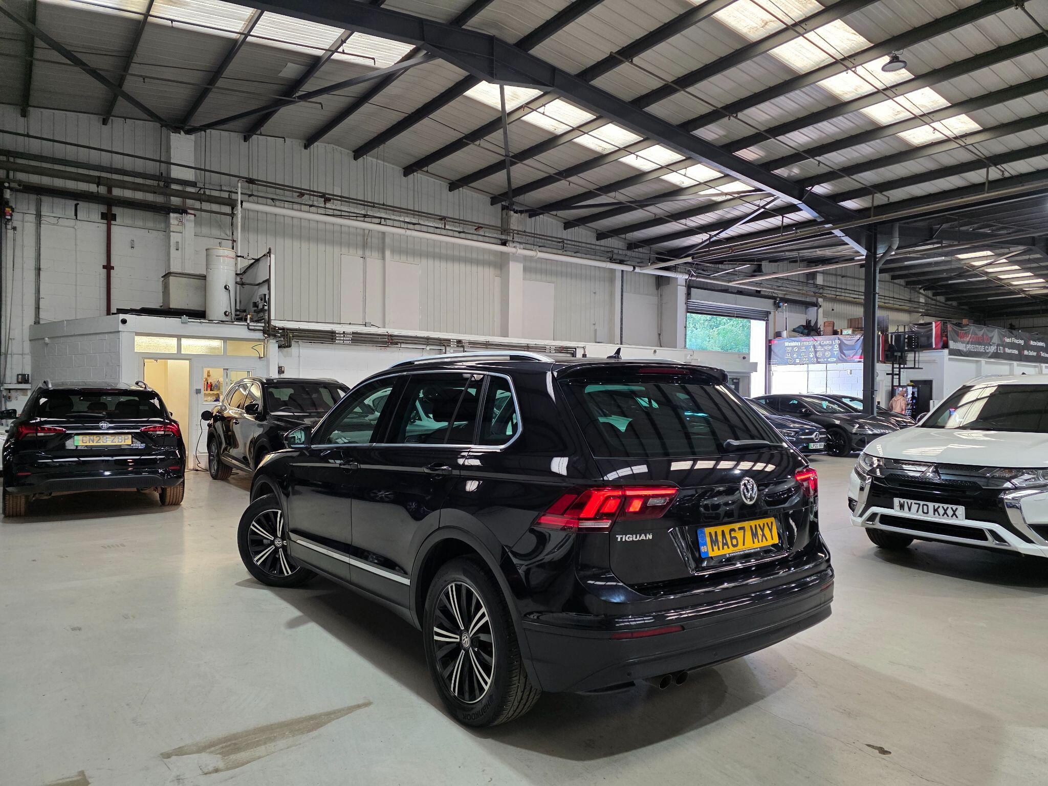 Volkswagen Tiguan view 26