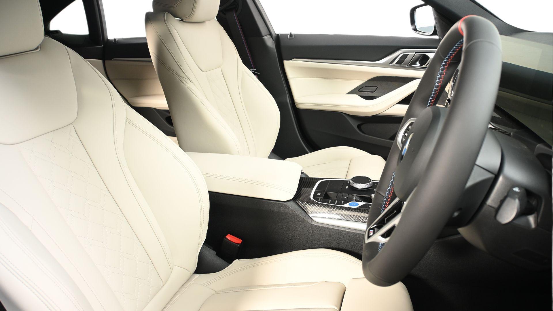 BMW i4 view 11