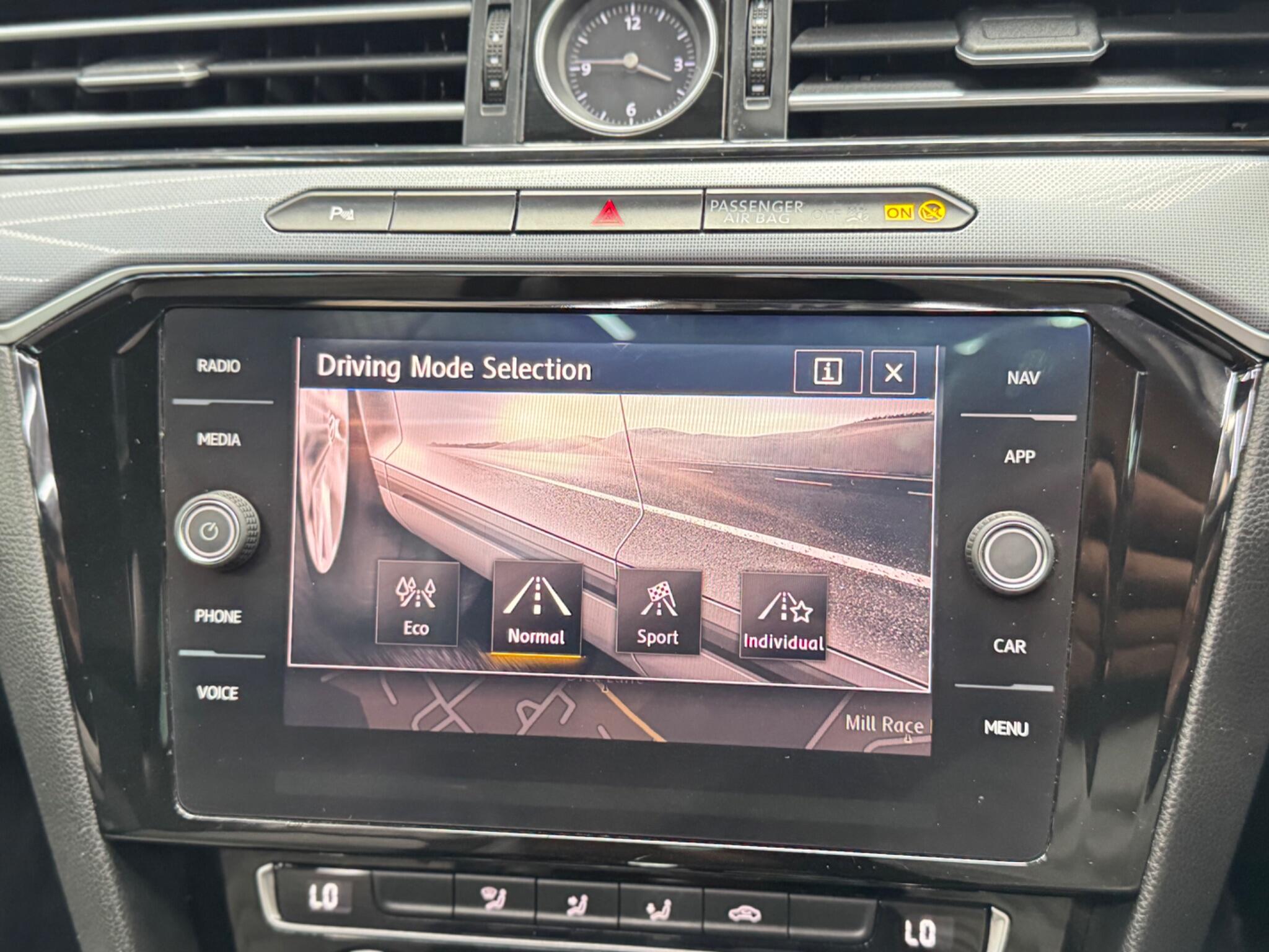 Volkswagen Passat view 54
