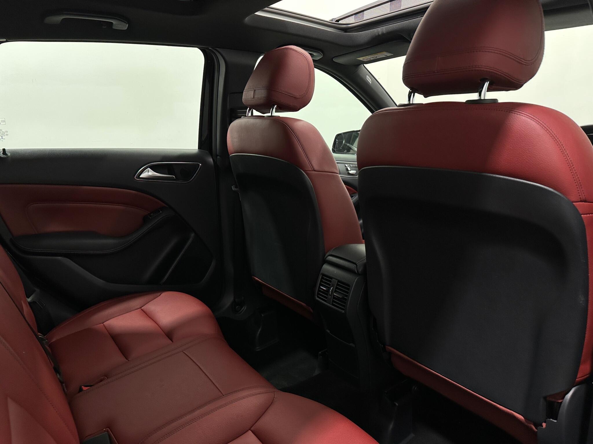 Mercedes-Benz B Class view 42