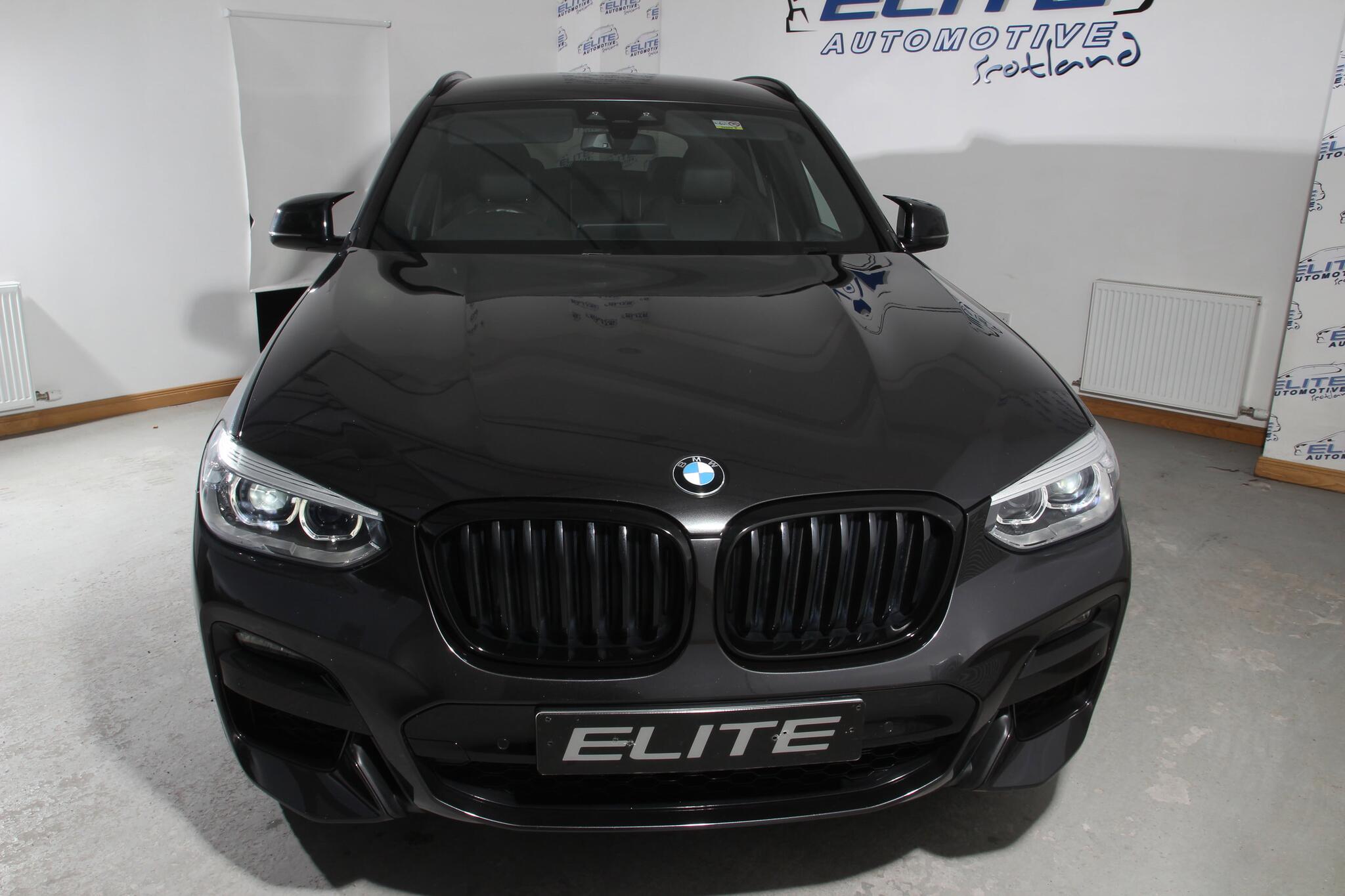 BMW X3 view 5