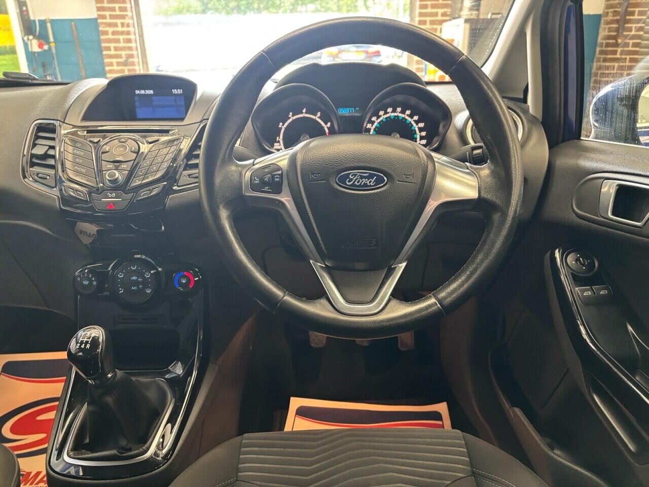 Ford Fiesta view 22