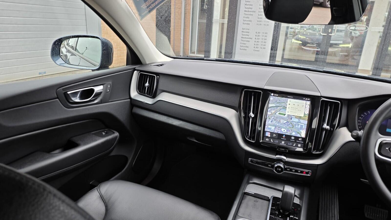 Volvo XC60 view 19