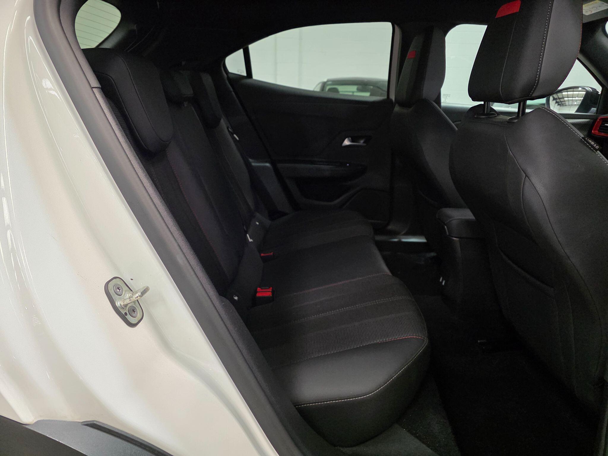 Vauxhall Mokka Electric view 23