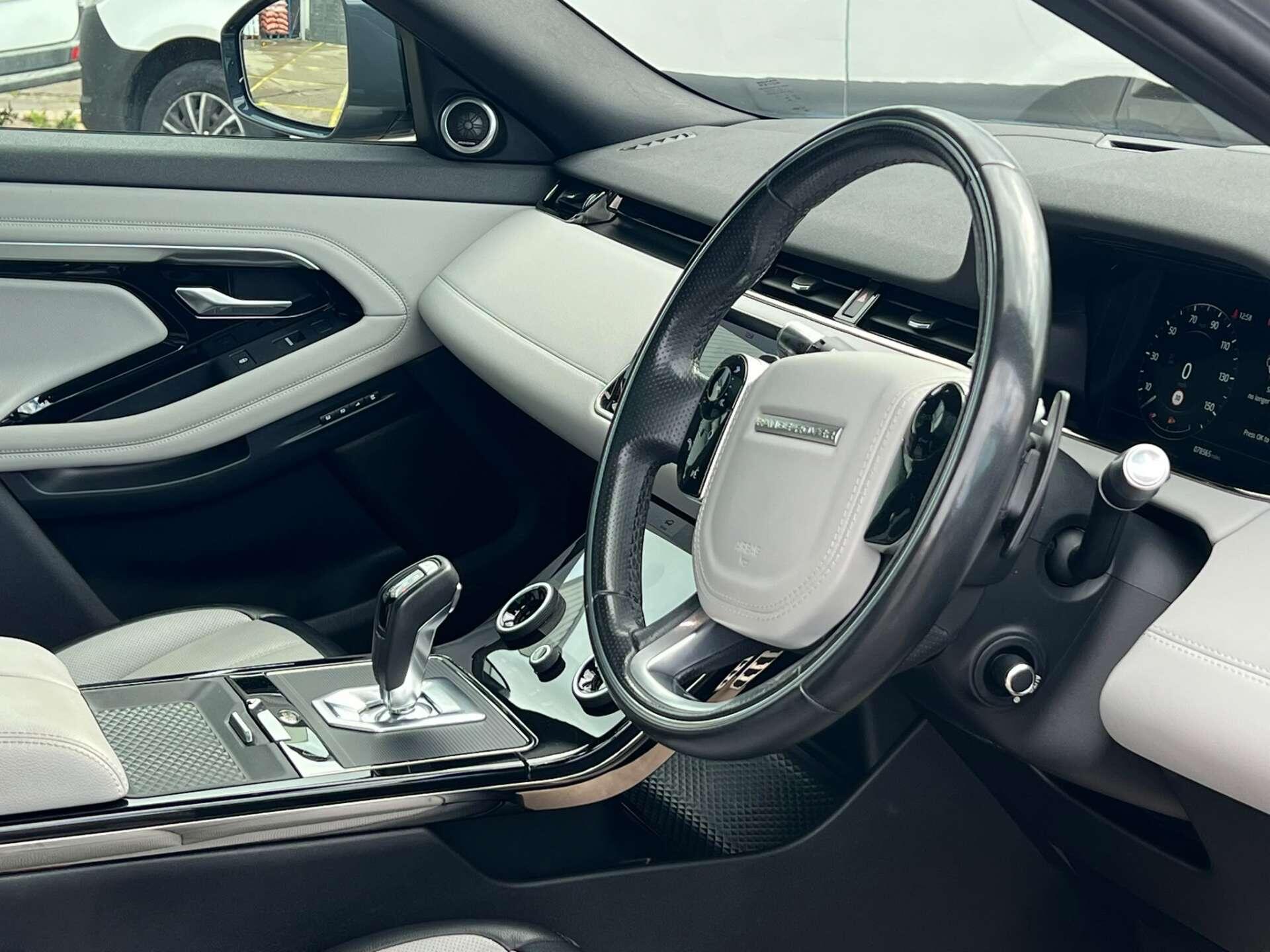 Land Rover Range Rover Evoque view 14