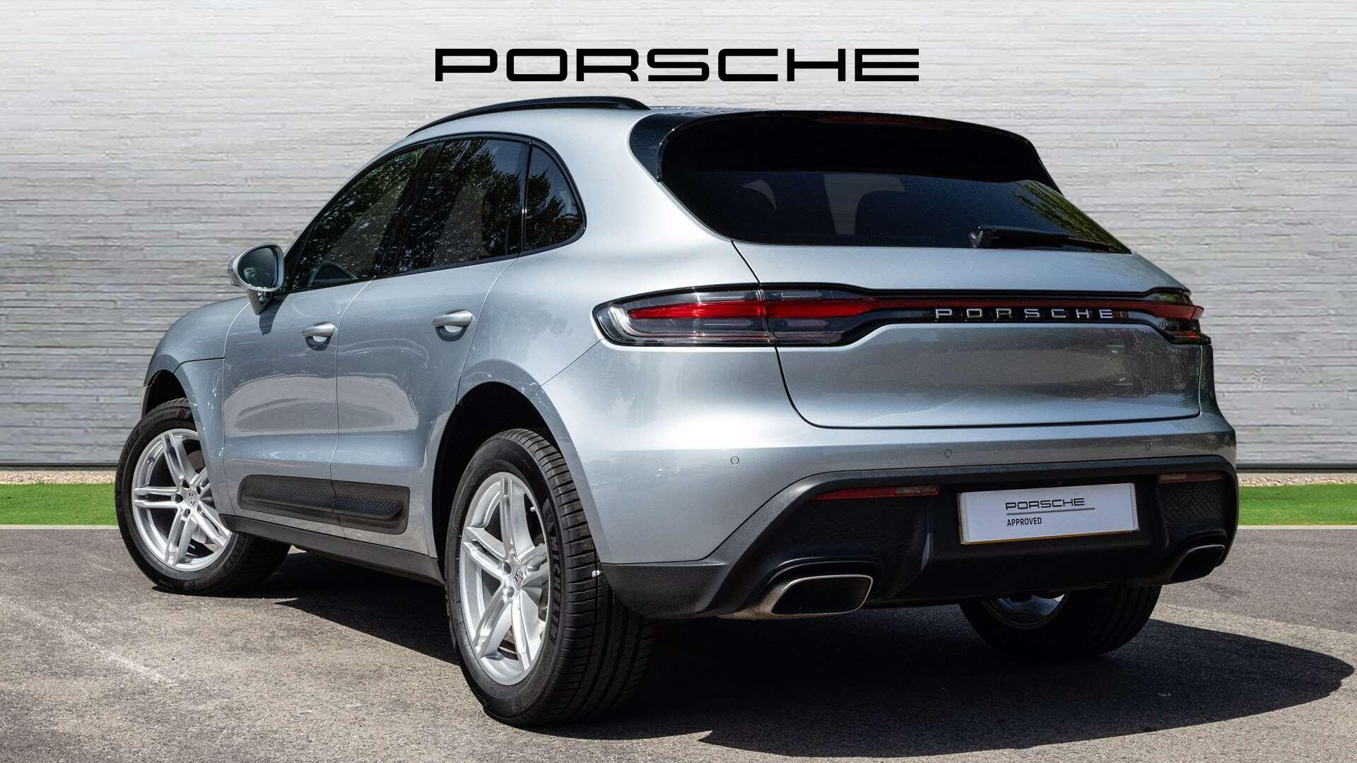 Porsche Macan view 5