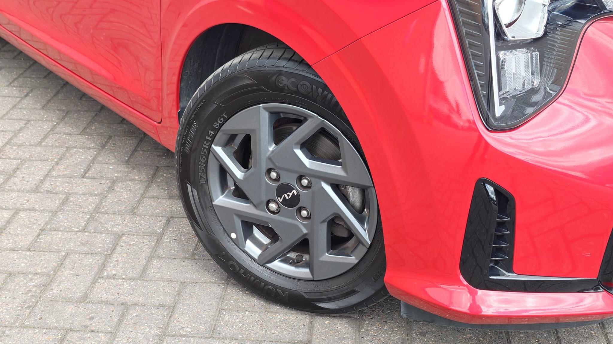 Kia Picanto view 11