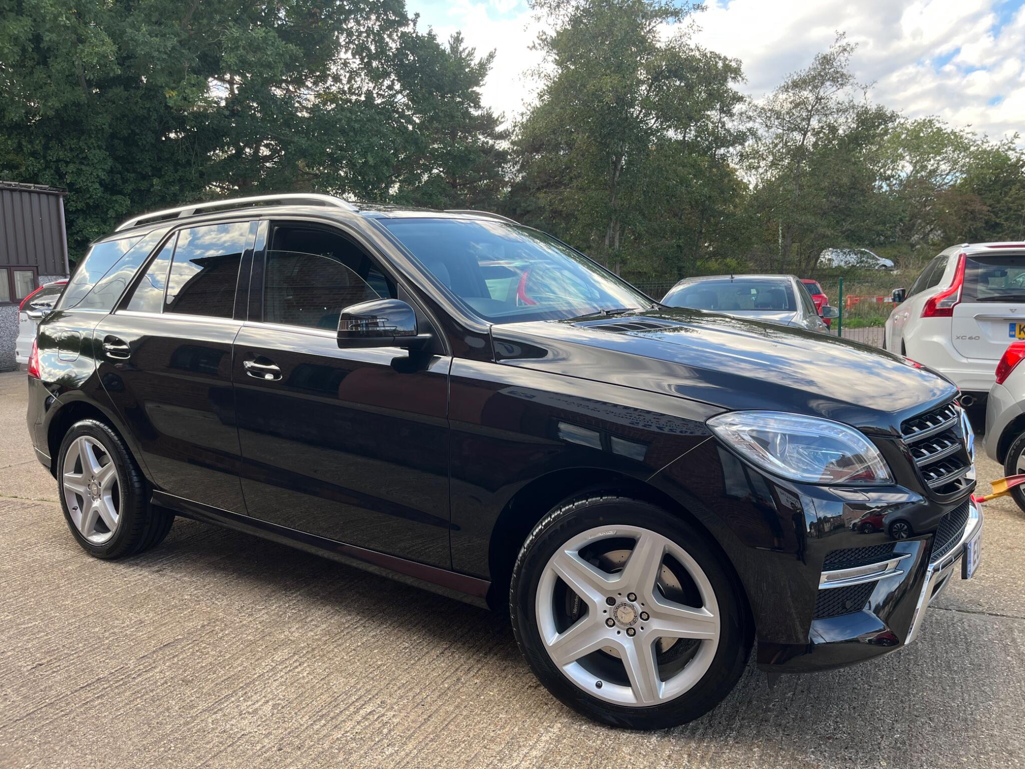 Mercedes-Benz M-Class view 56
